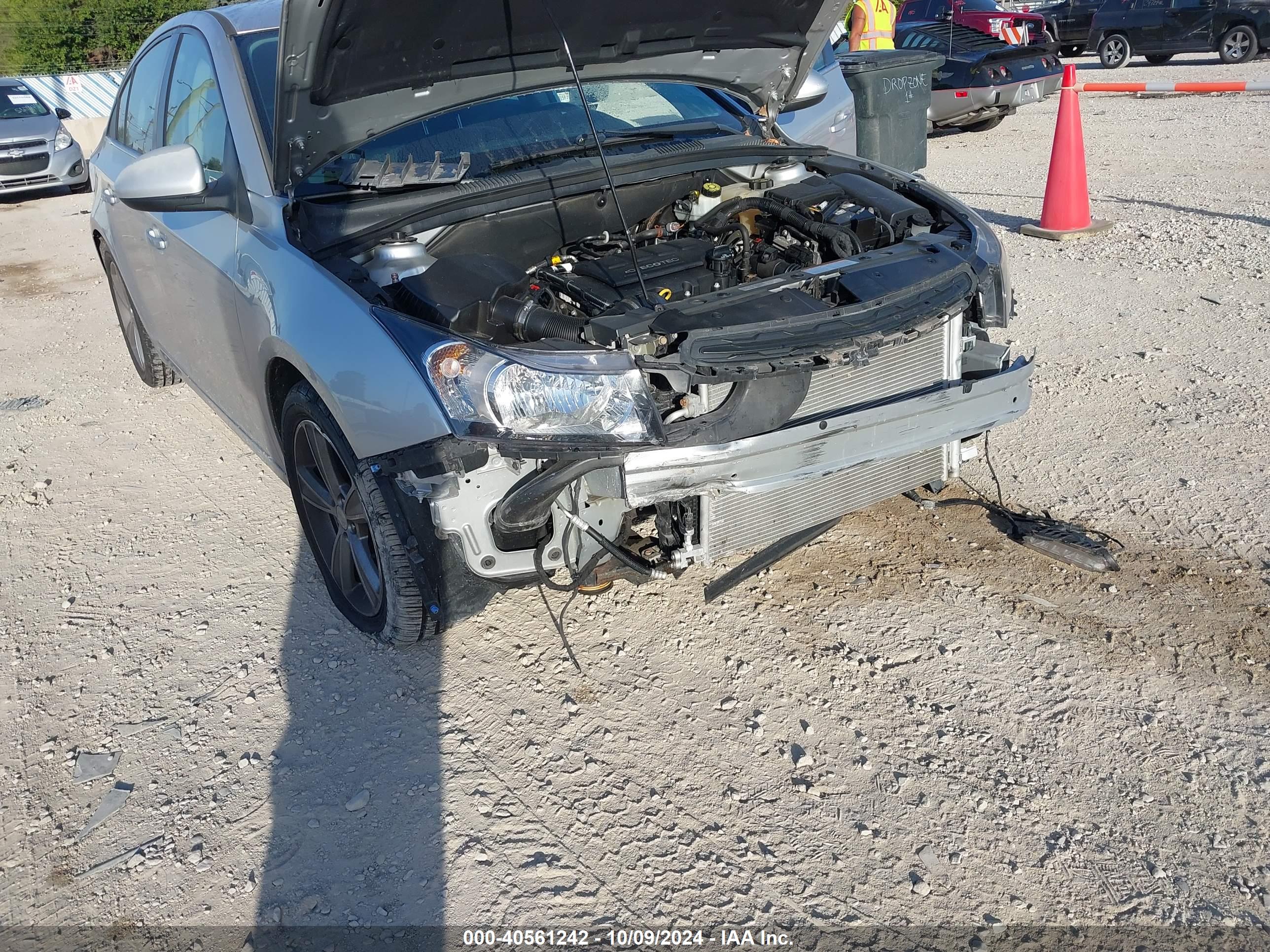 CHEVROLET CRUZE image 6
