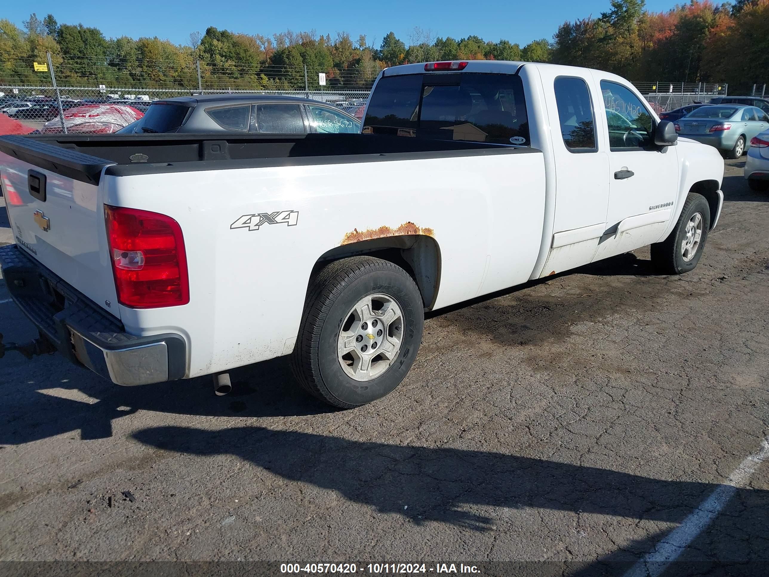CHEVROLET SILVERADO image 4