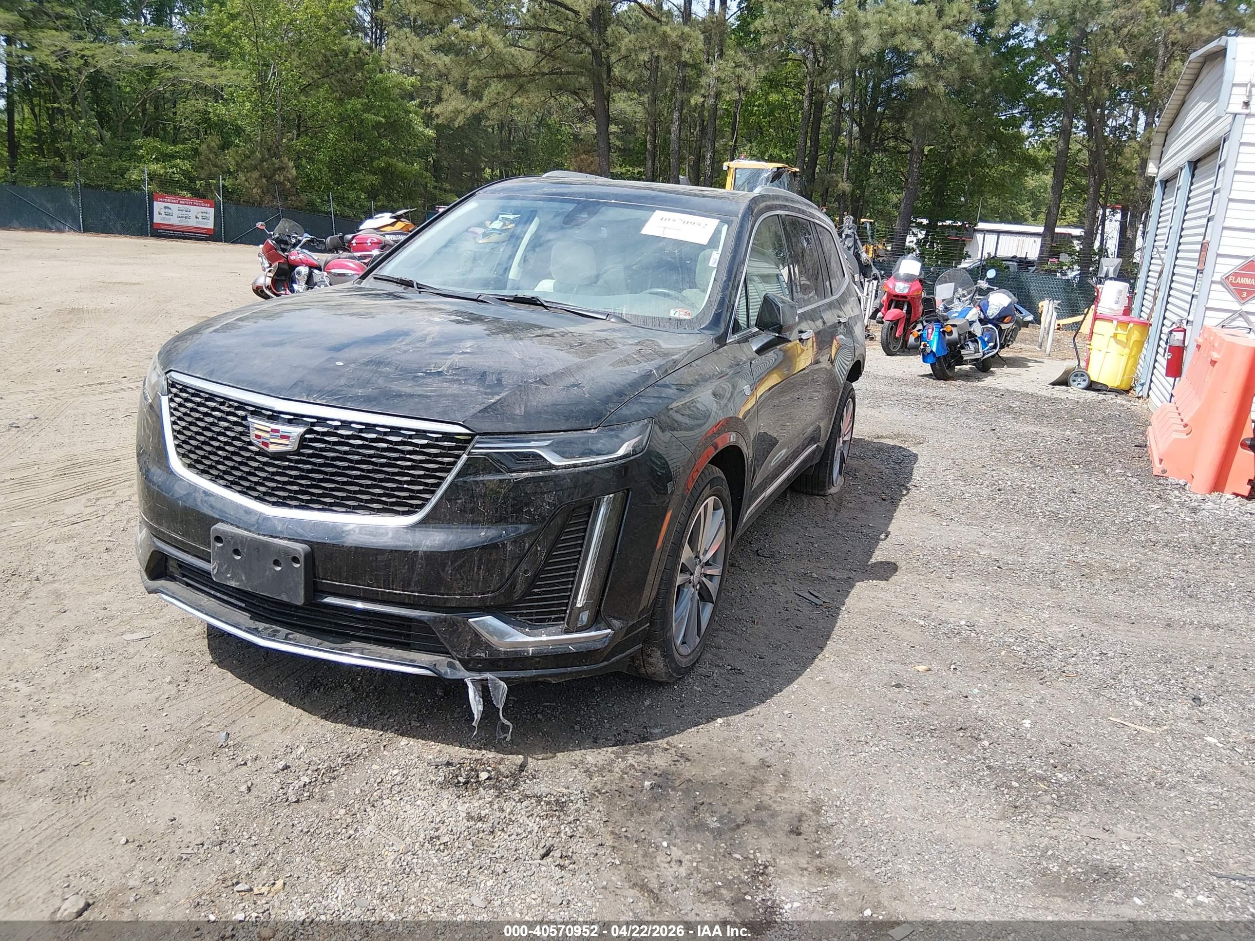 CADILLAC XT6 image 2