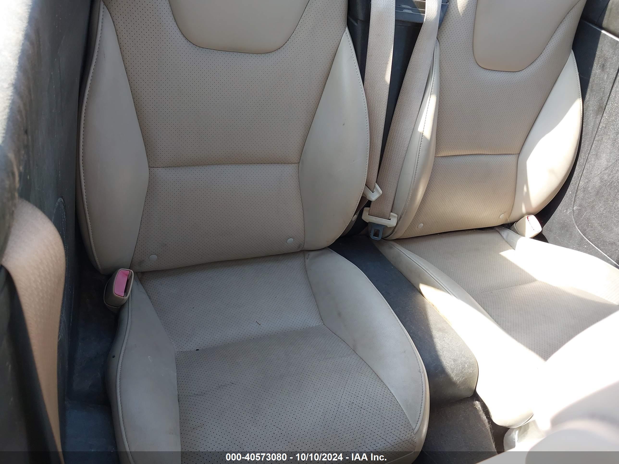 PONTIAC G6 image 8
