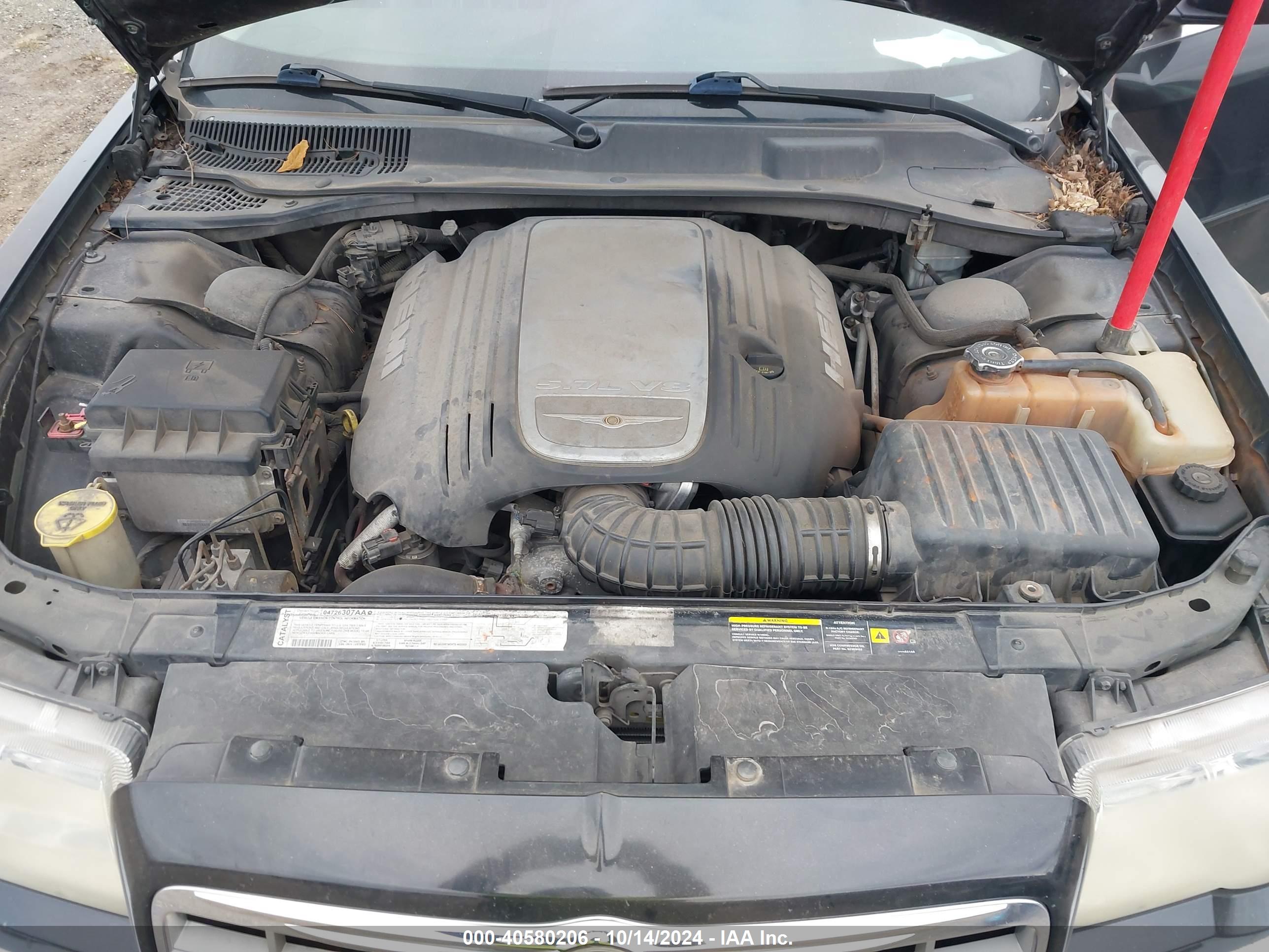 CHRYSLER 300C image 10