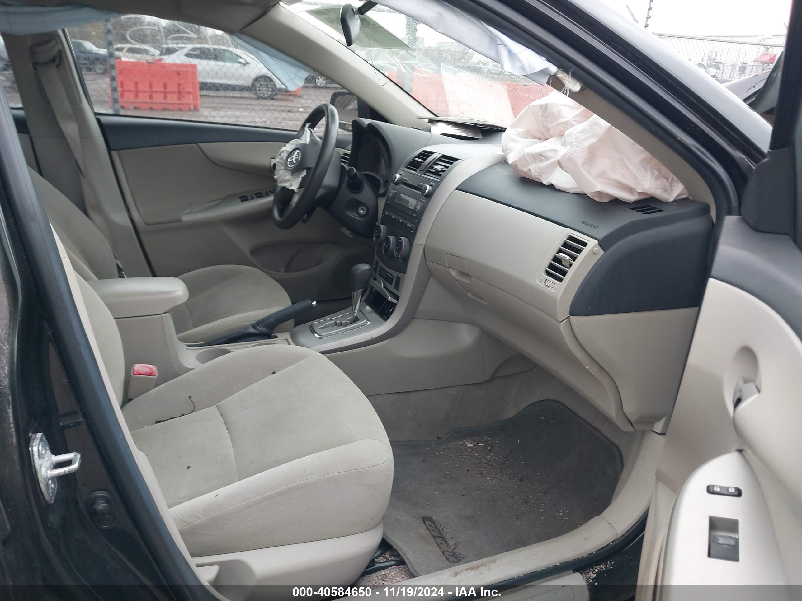 TOYOTA COROLLA image 5