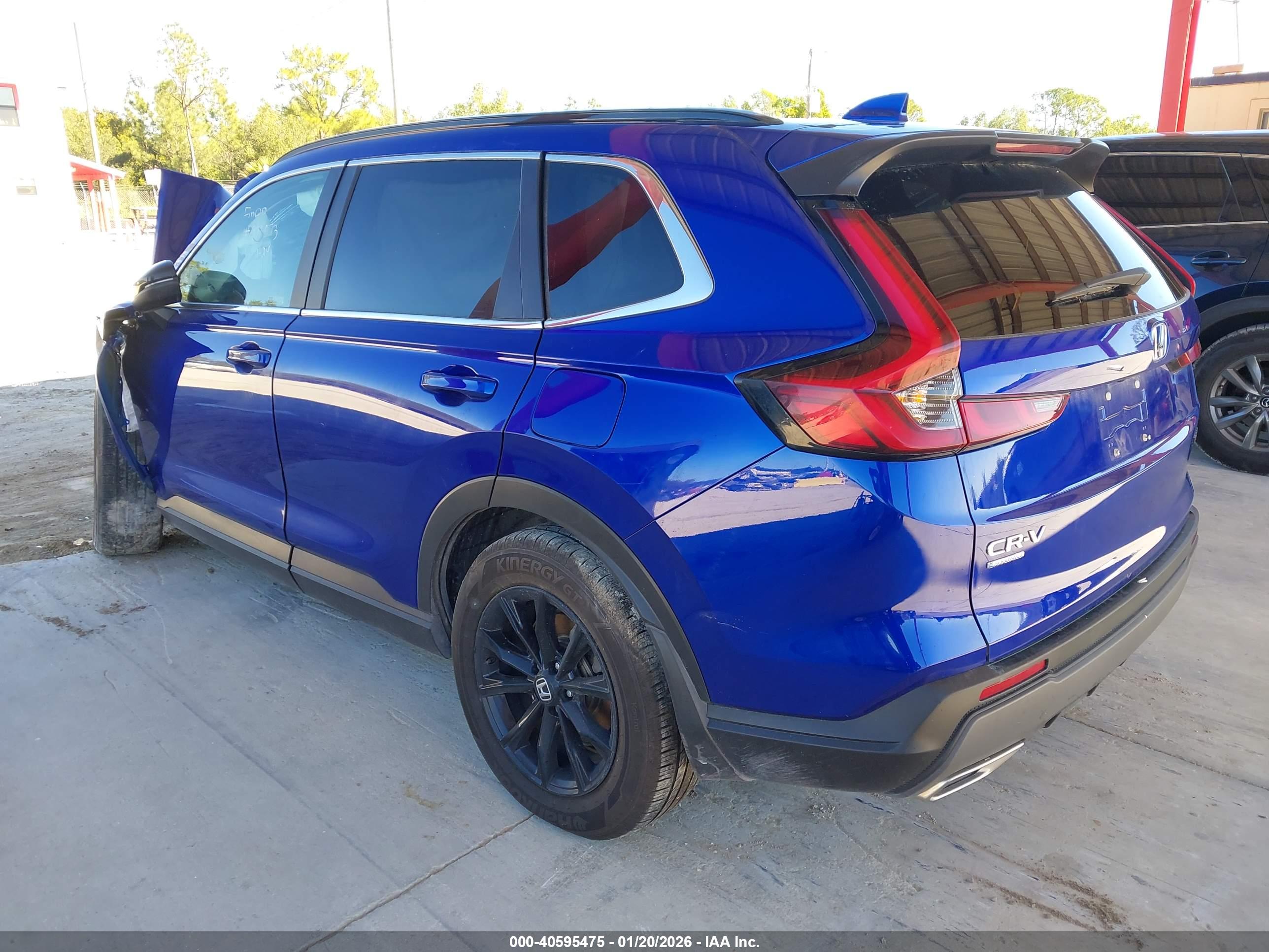 HONDA CR-V image 3