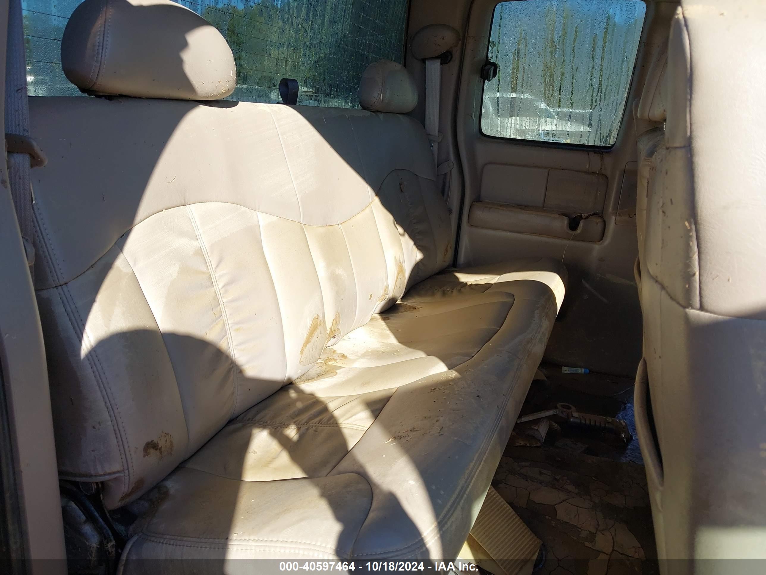 CHEVROLET SILVERADO image 8