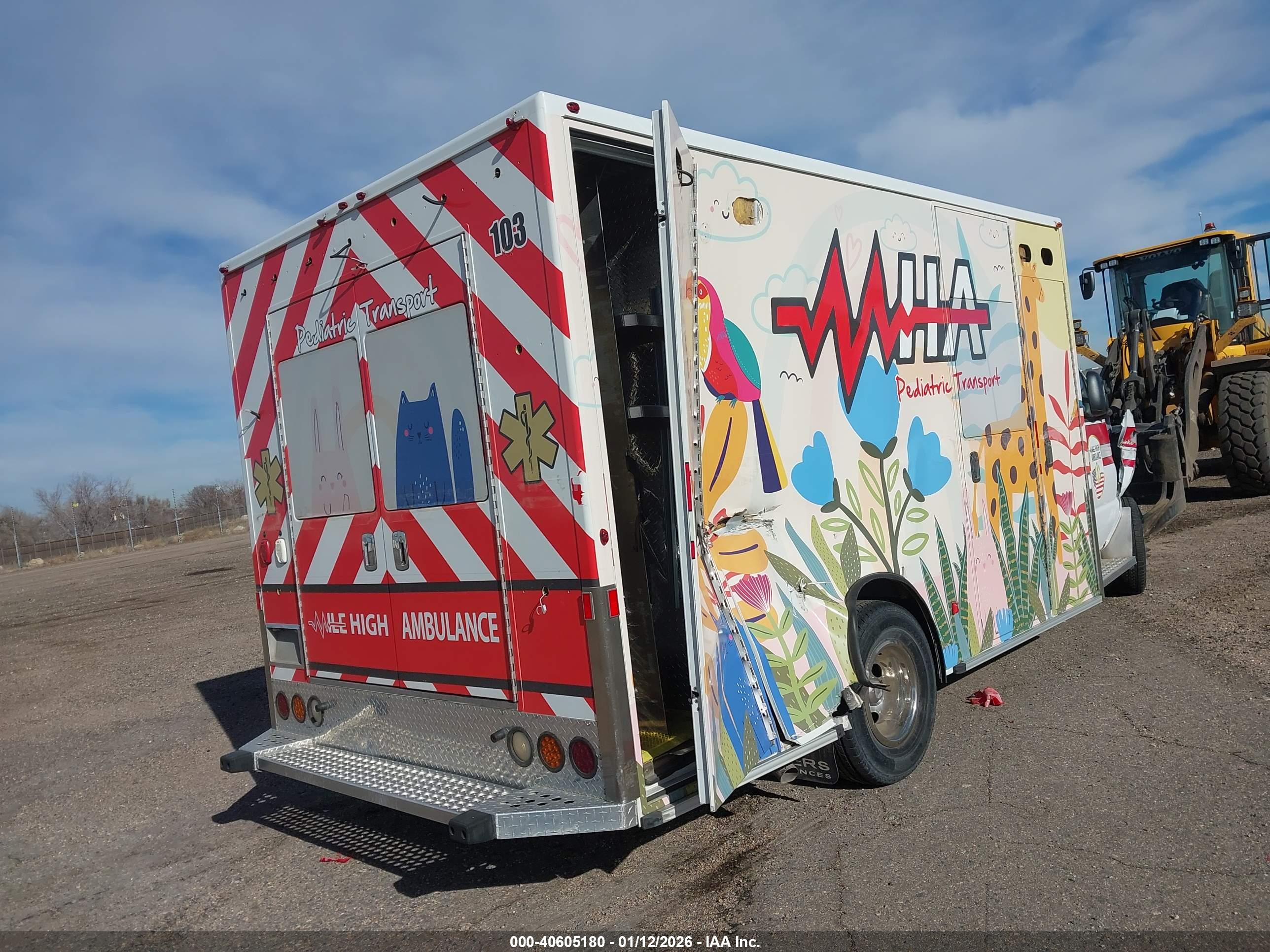 FORD E-450 image 4