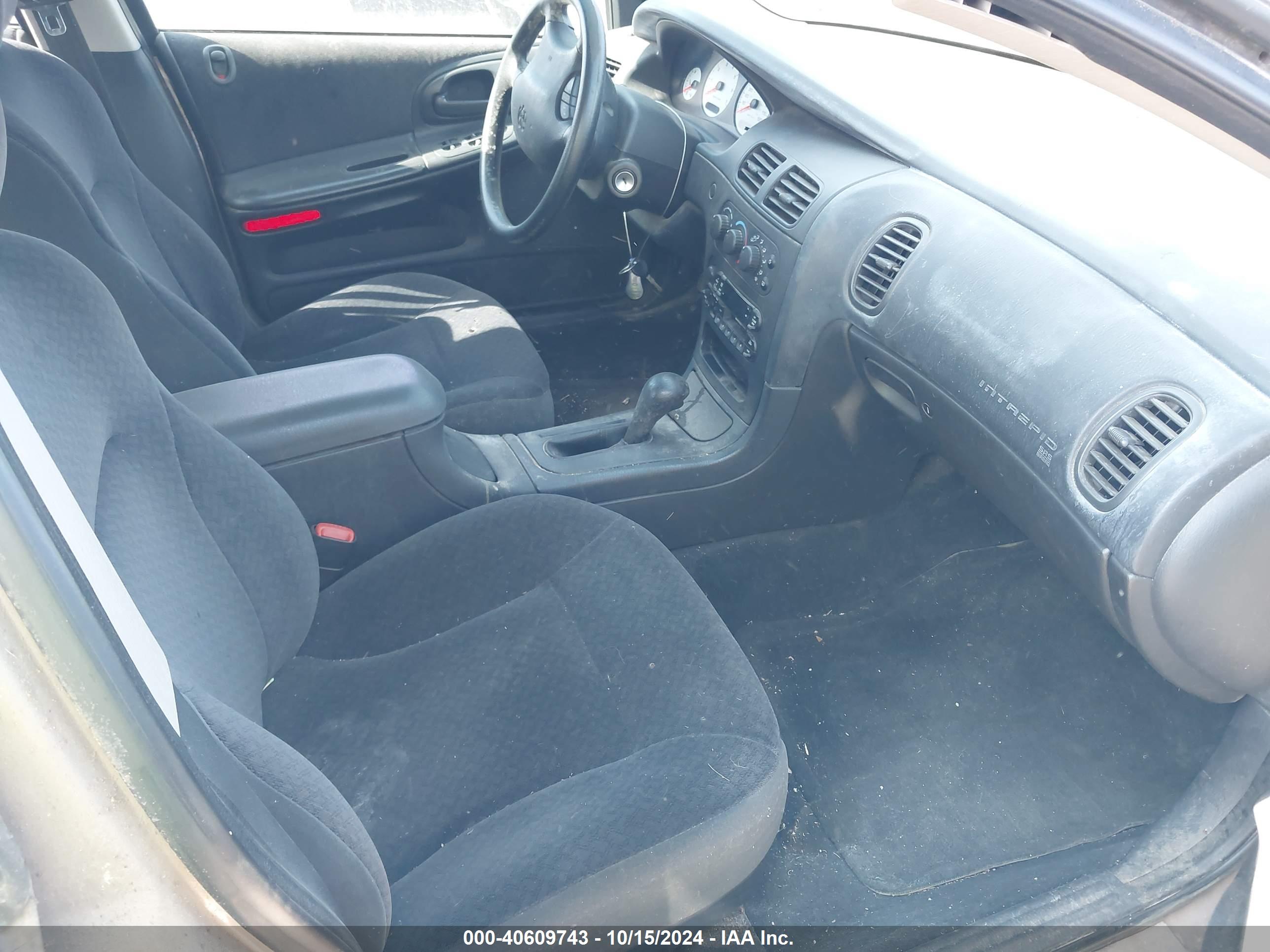 DODGE INTREPID image 5