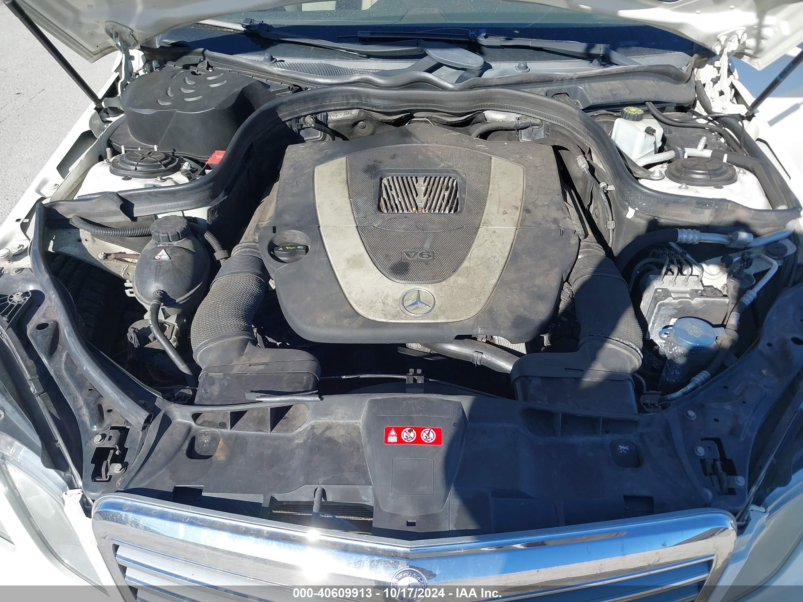 MERCEDES-BENZ E image 10