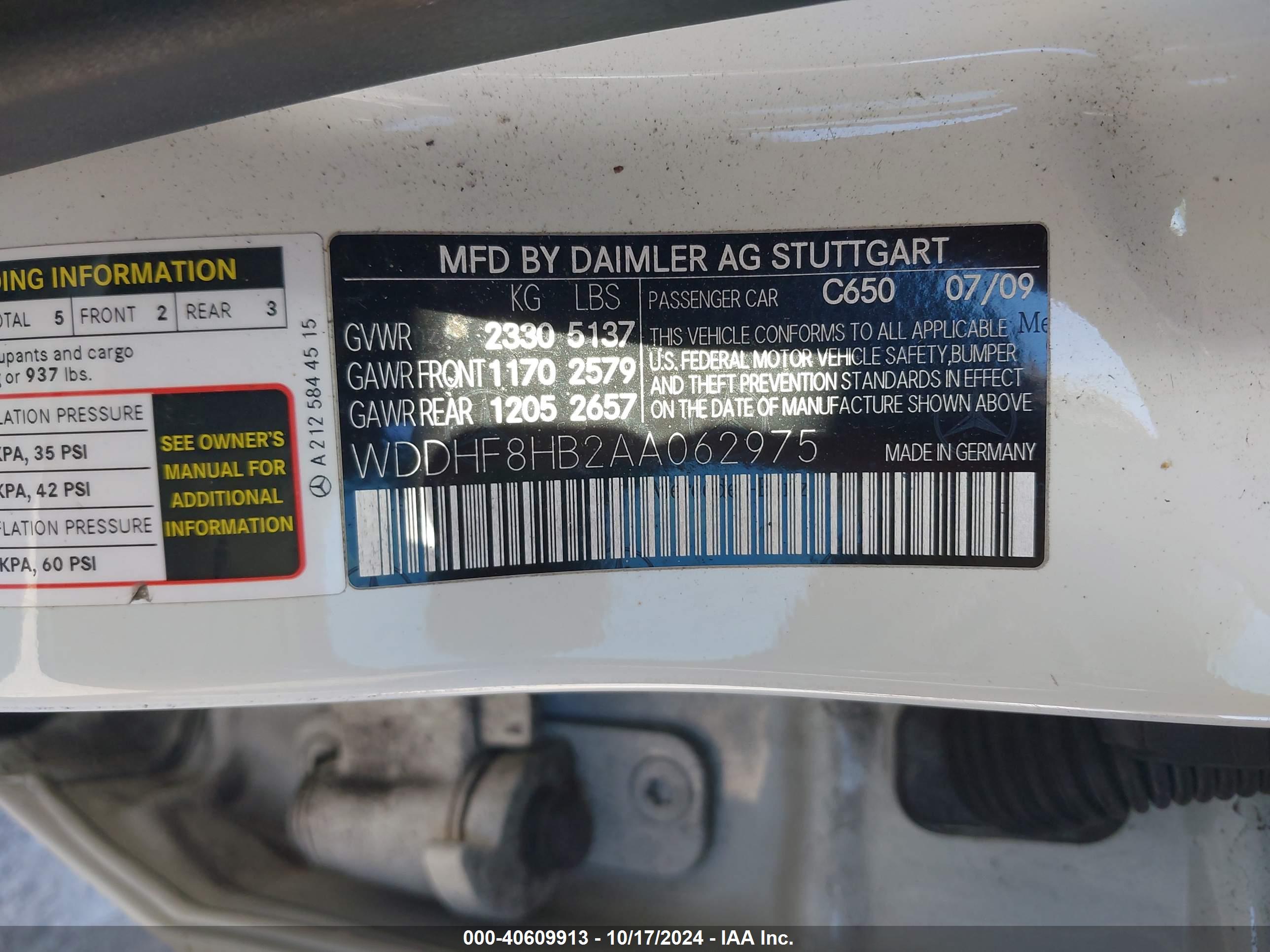 MERCEDES-BENZ E image 9
