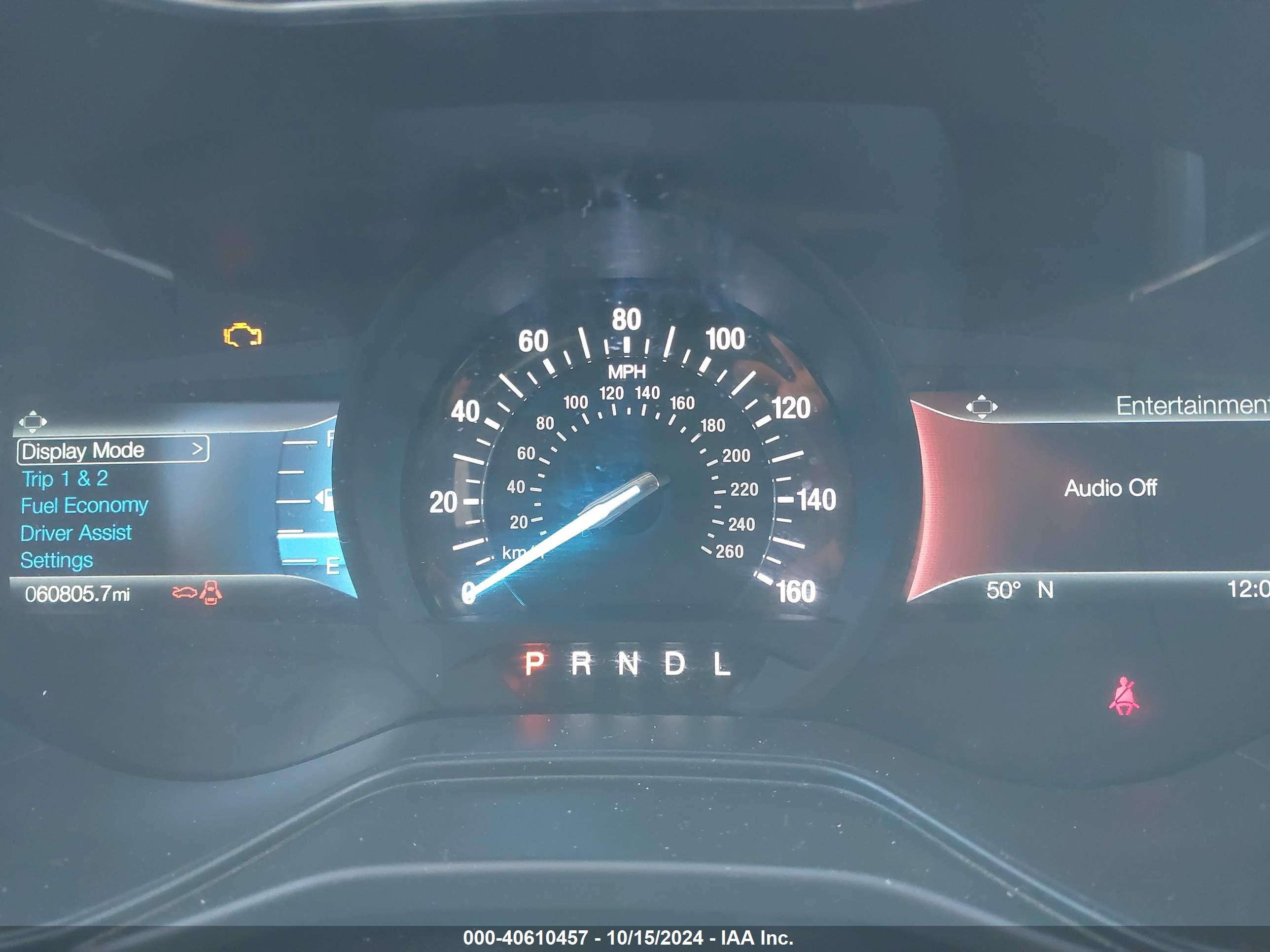 FORD FUSION image 7