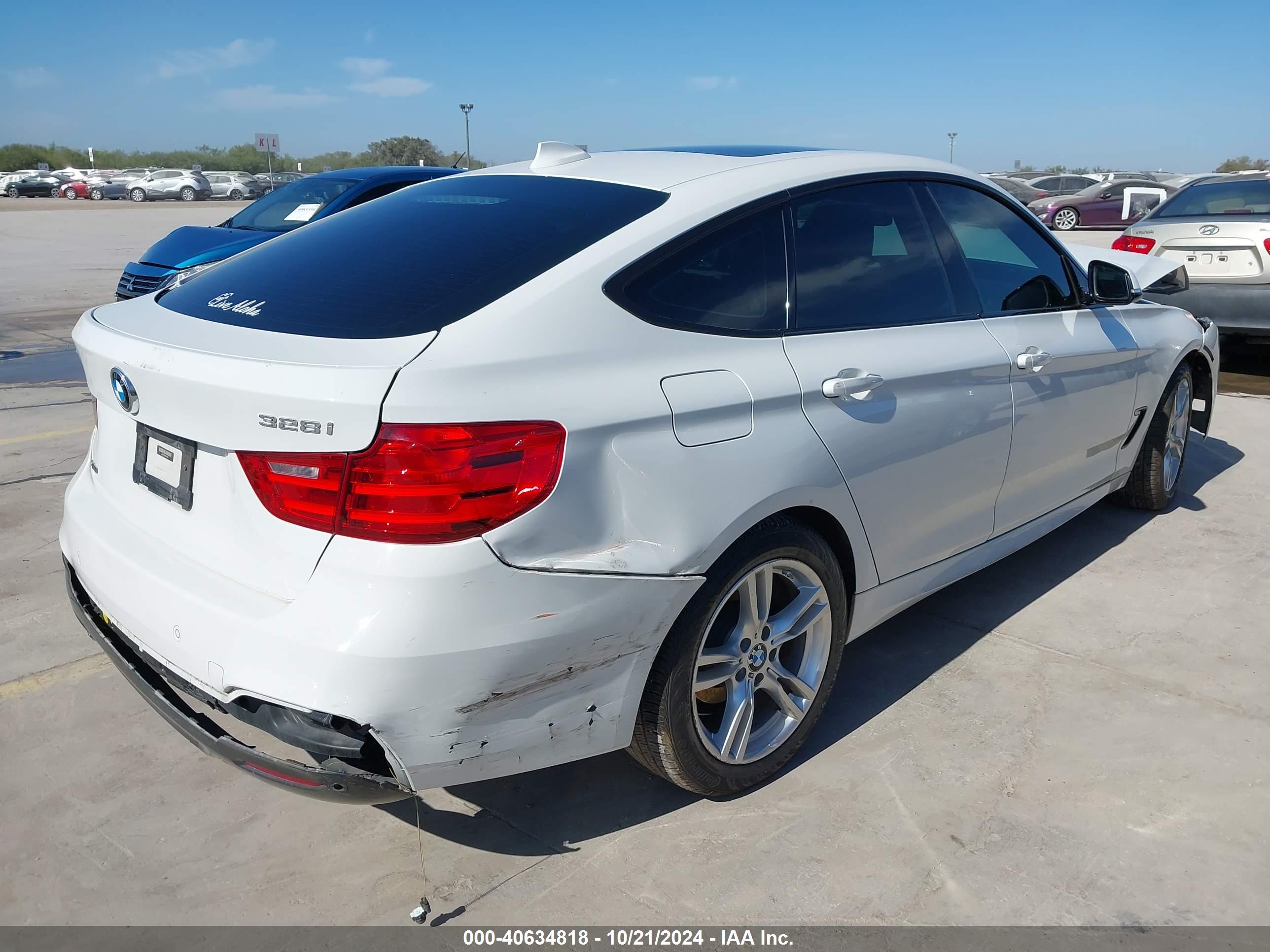 BMW 328I image 4