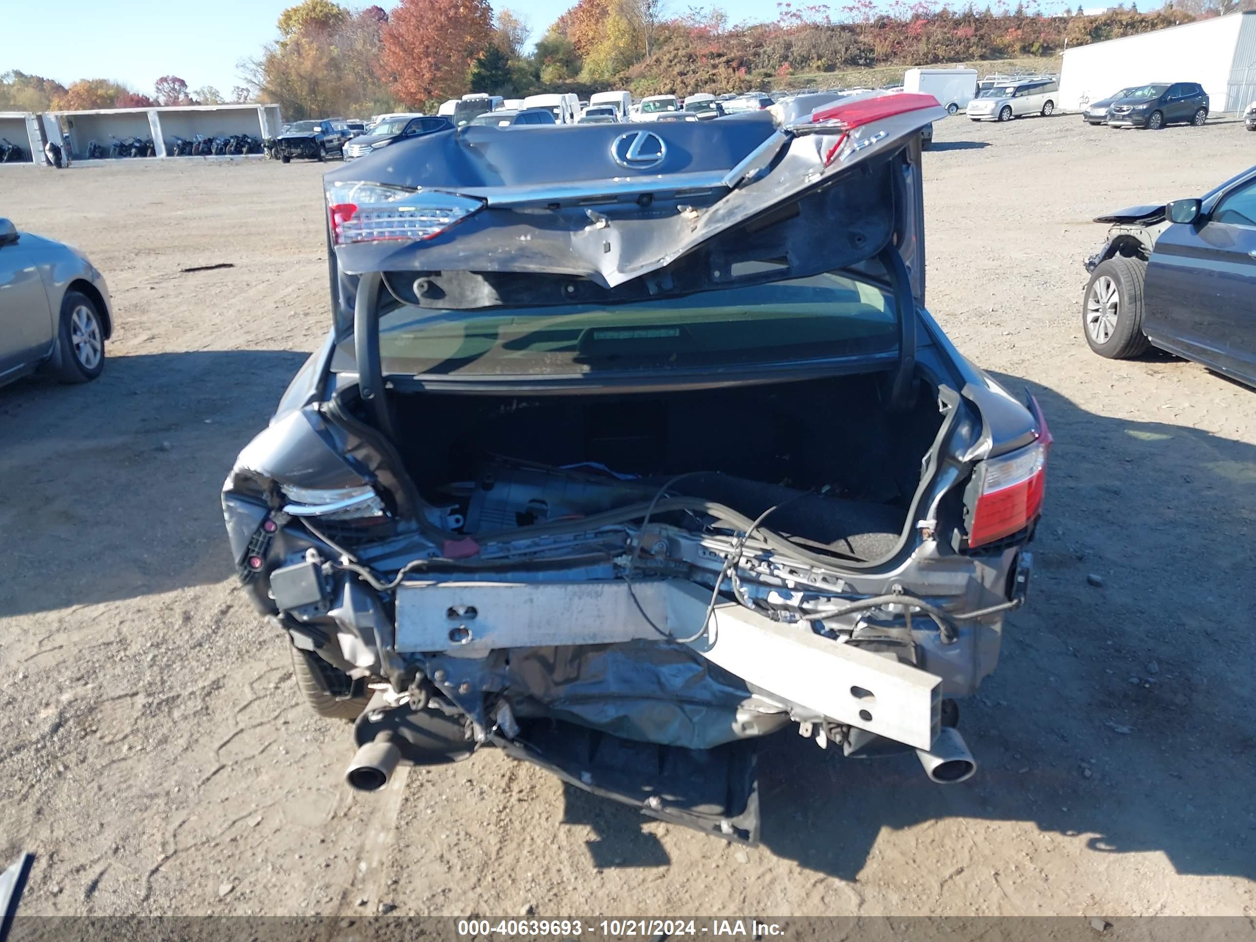 LEXUS ES image 6