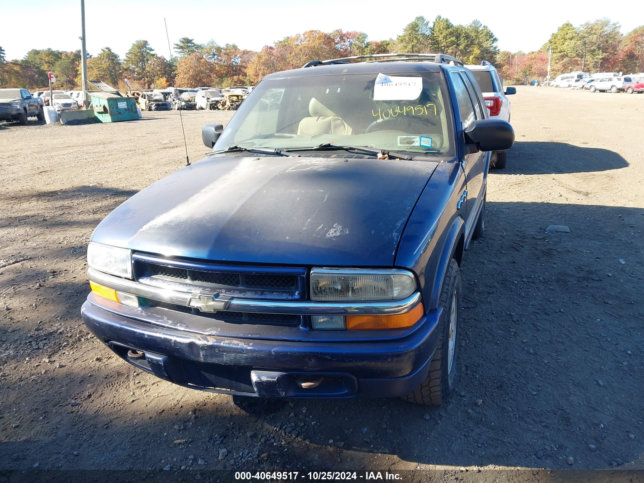 CHEVROLET BLAZER image 6