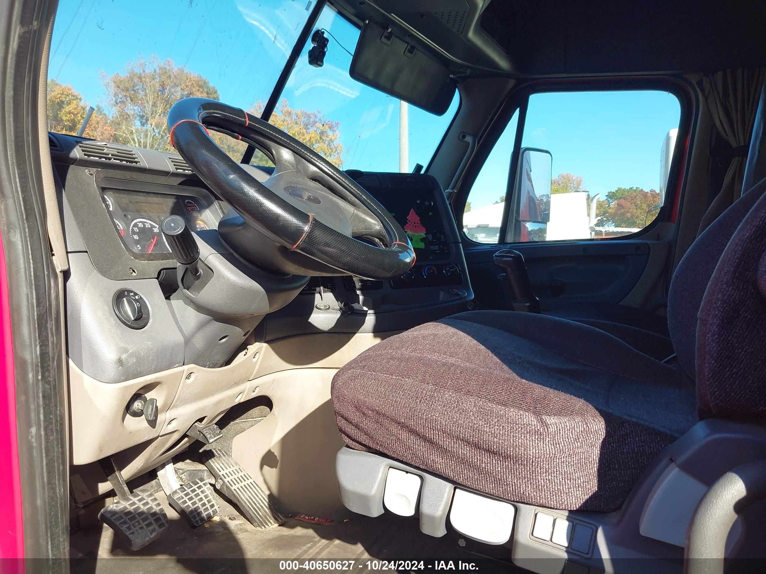 FREIGHTLINER CASCADIA image 8