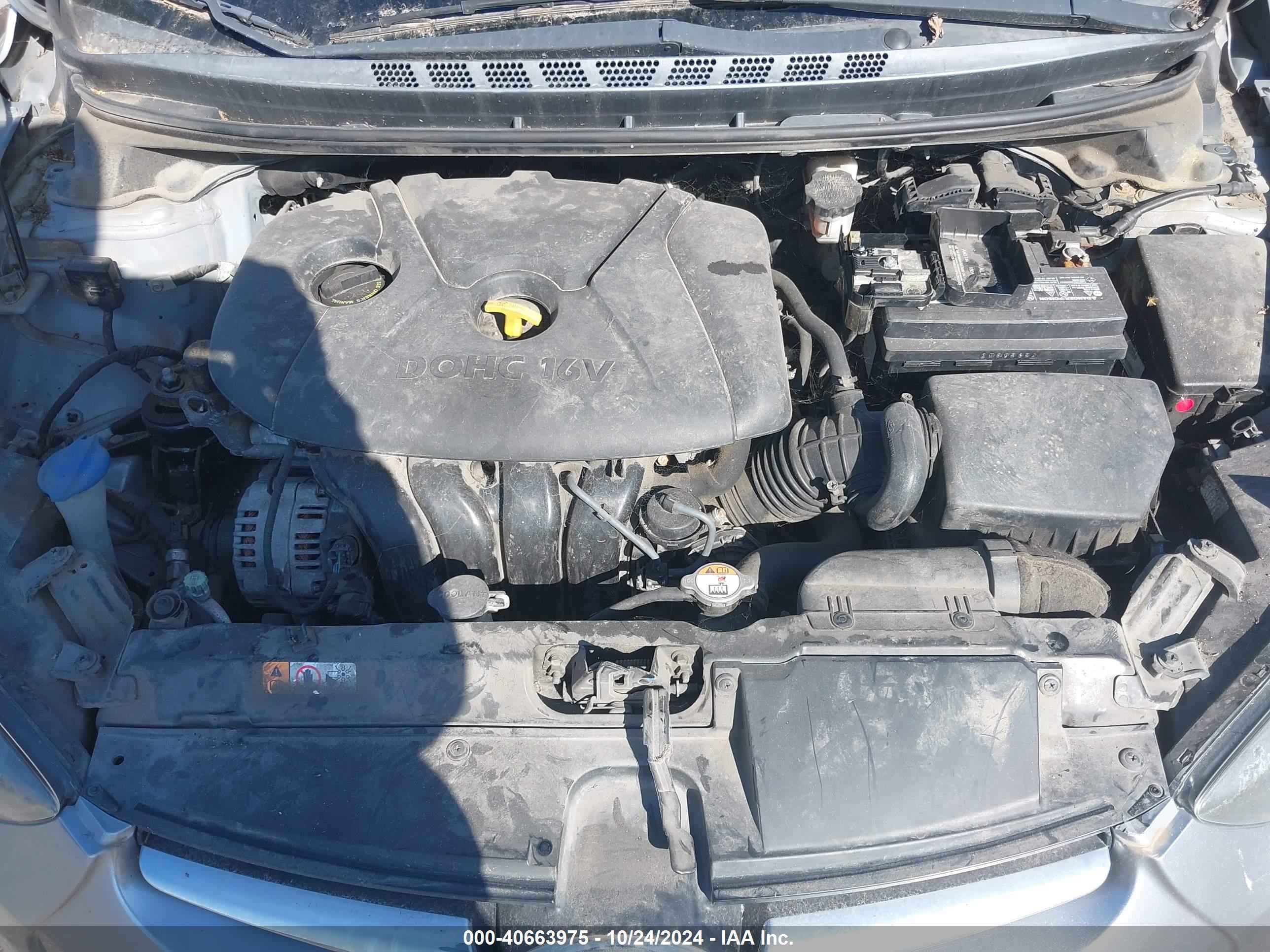 HYUNDAI ELANTRA image 10