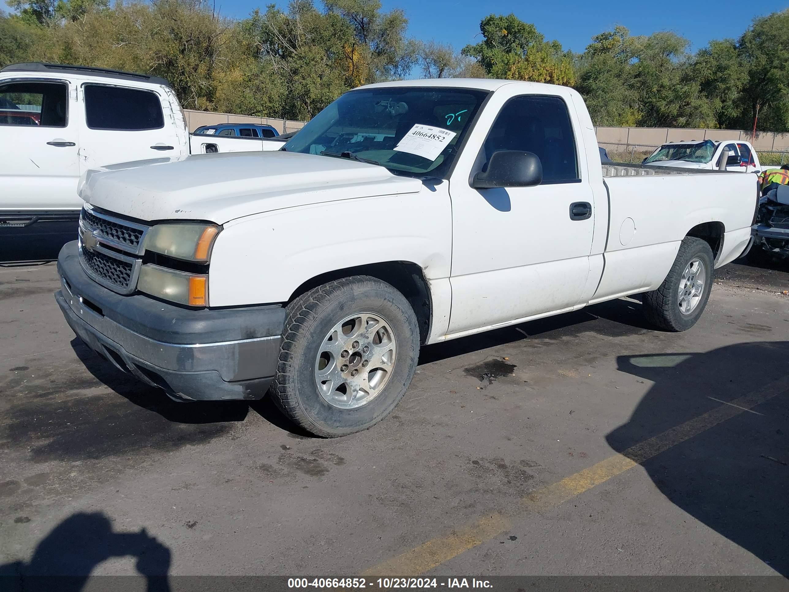 CHEVROLET SILVERADO image 2