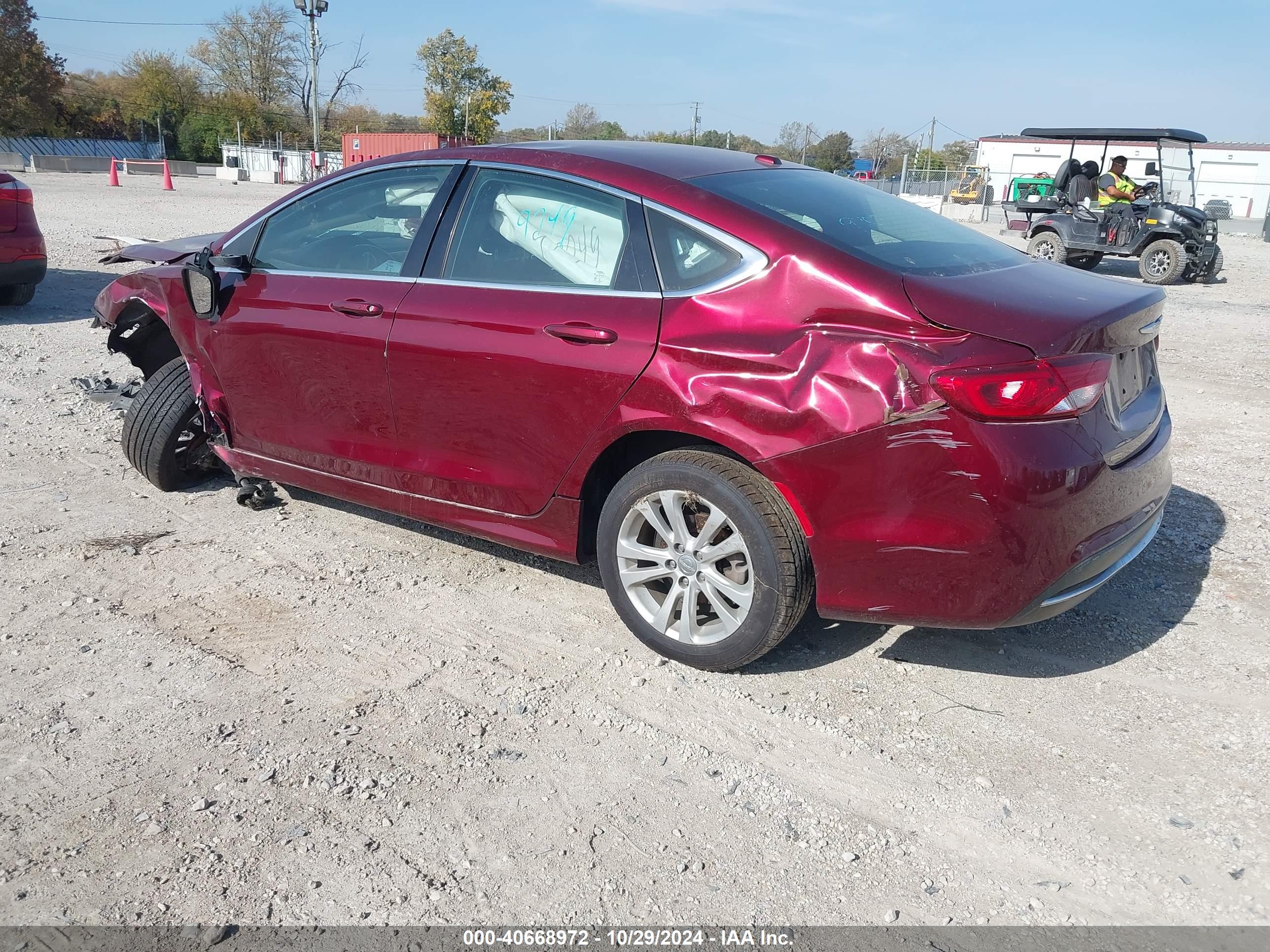 CHRYSLER 200 image 3