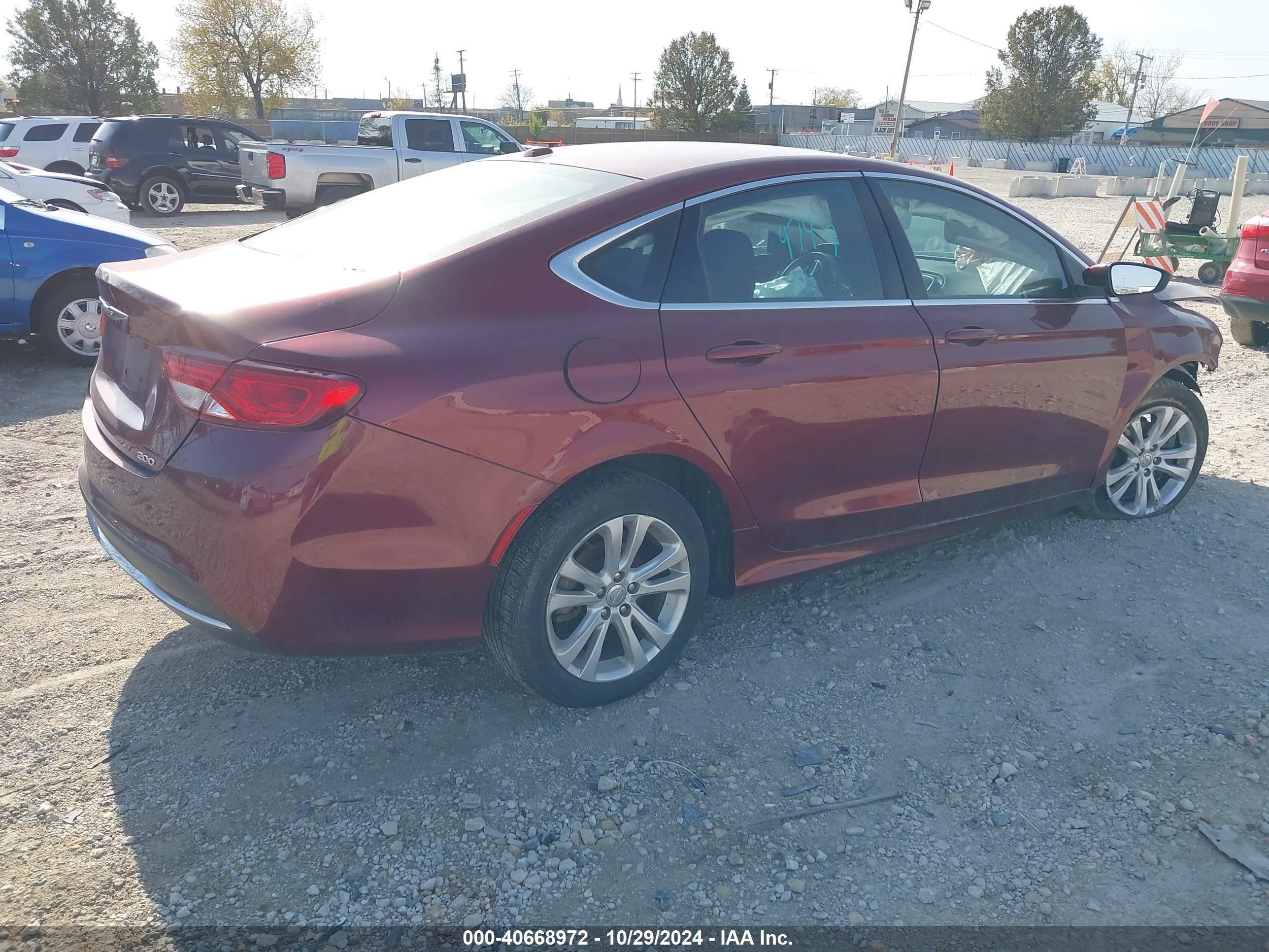 CHRYSLER 200 image 4