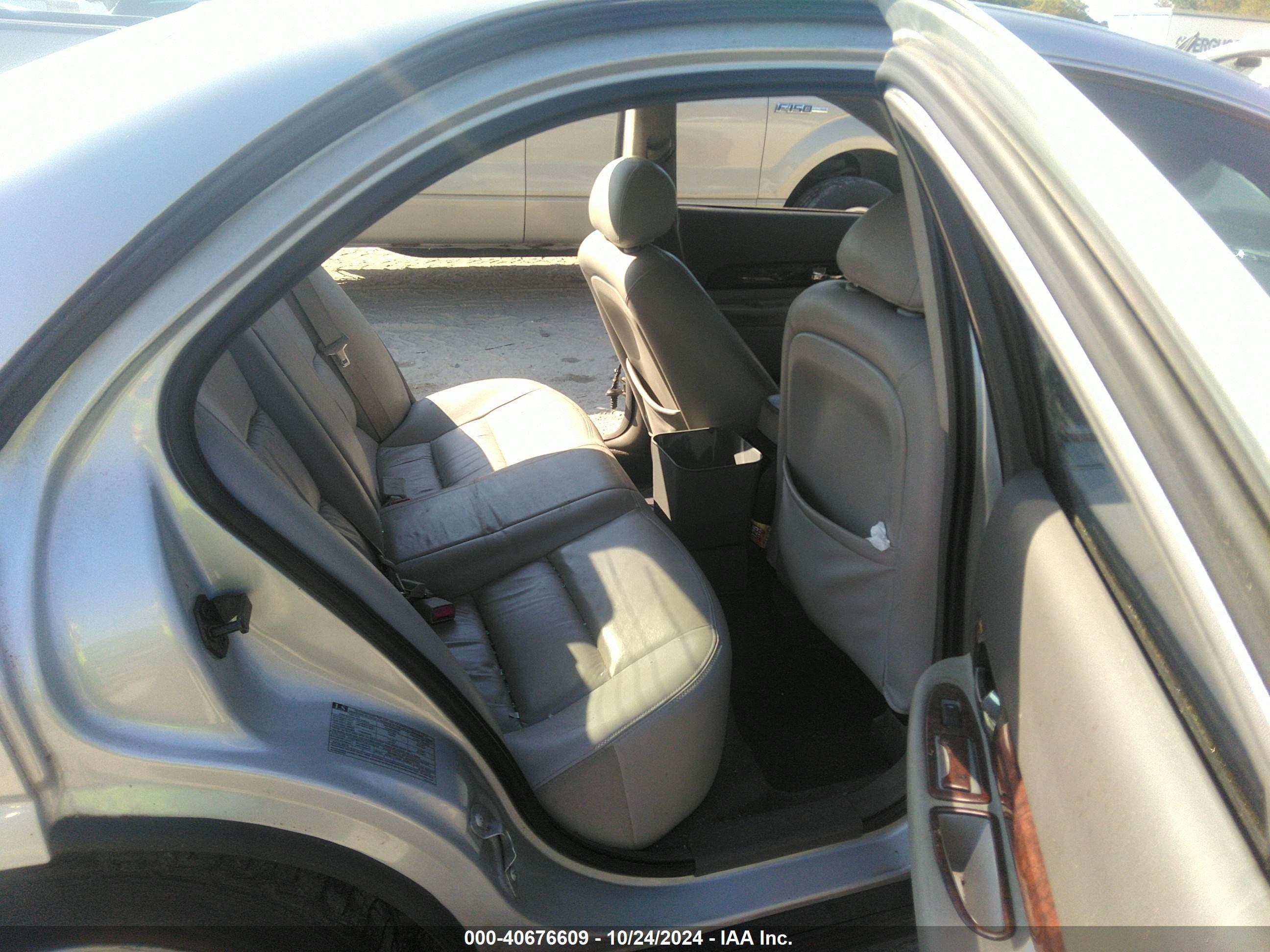 LINCOLN LS image 8