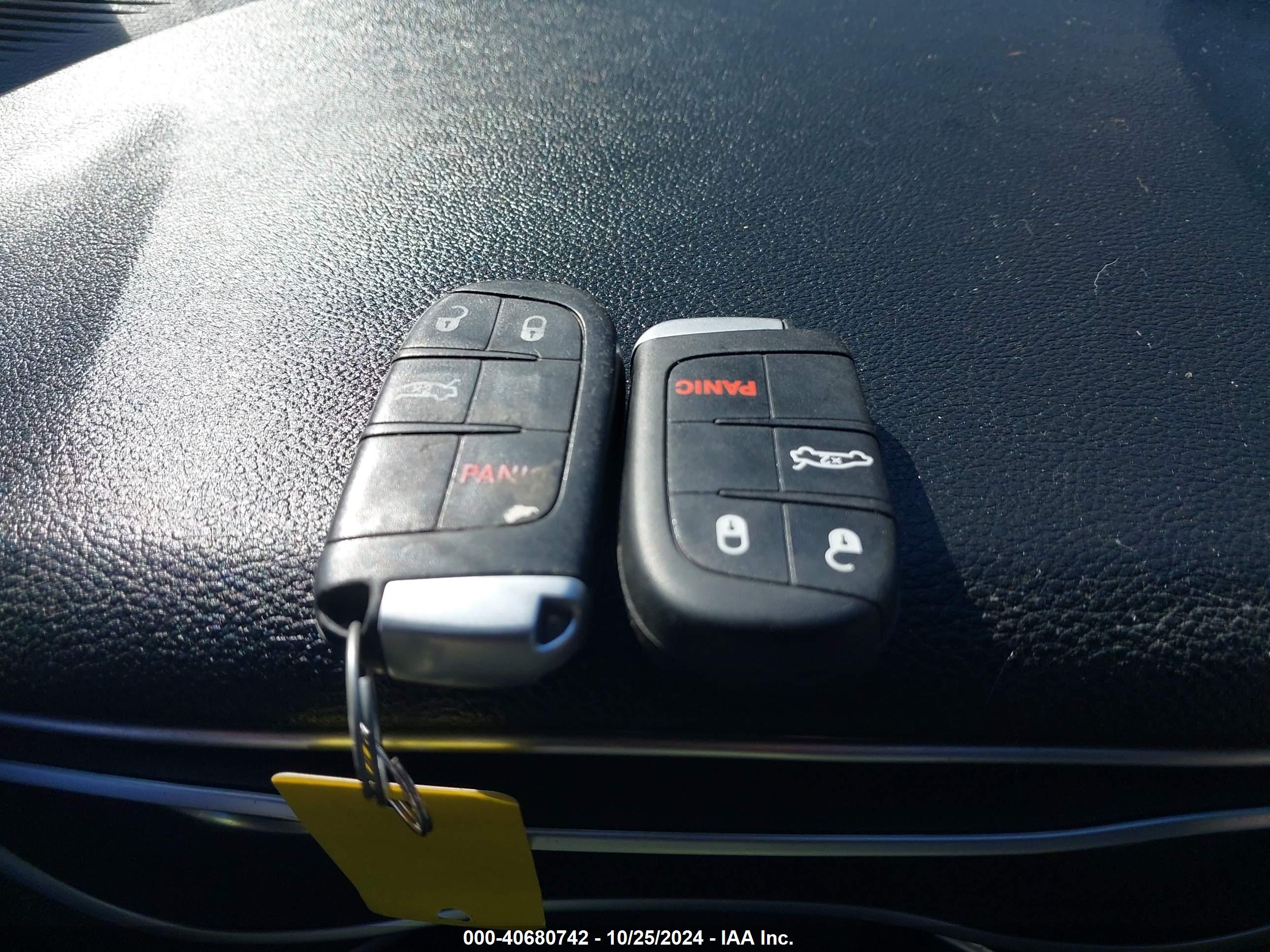 DODGE CHALLENGER image 11