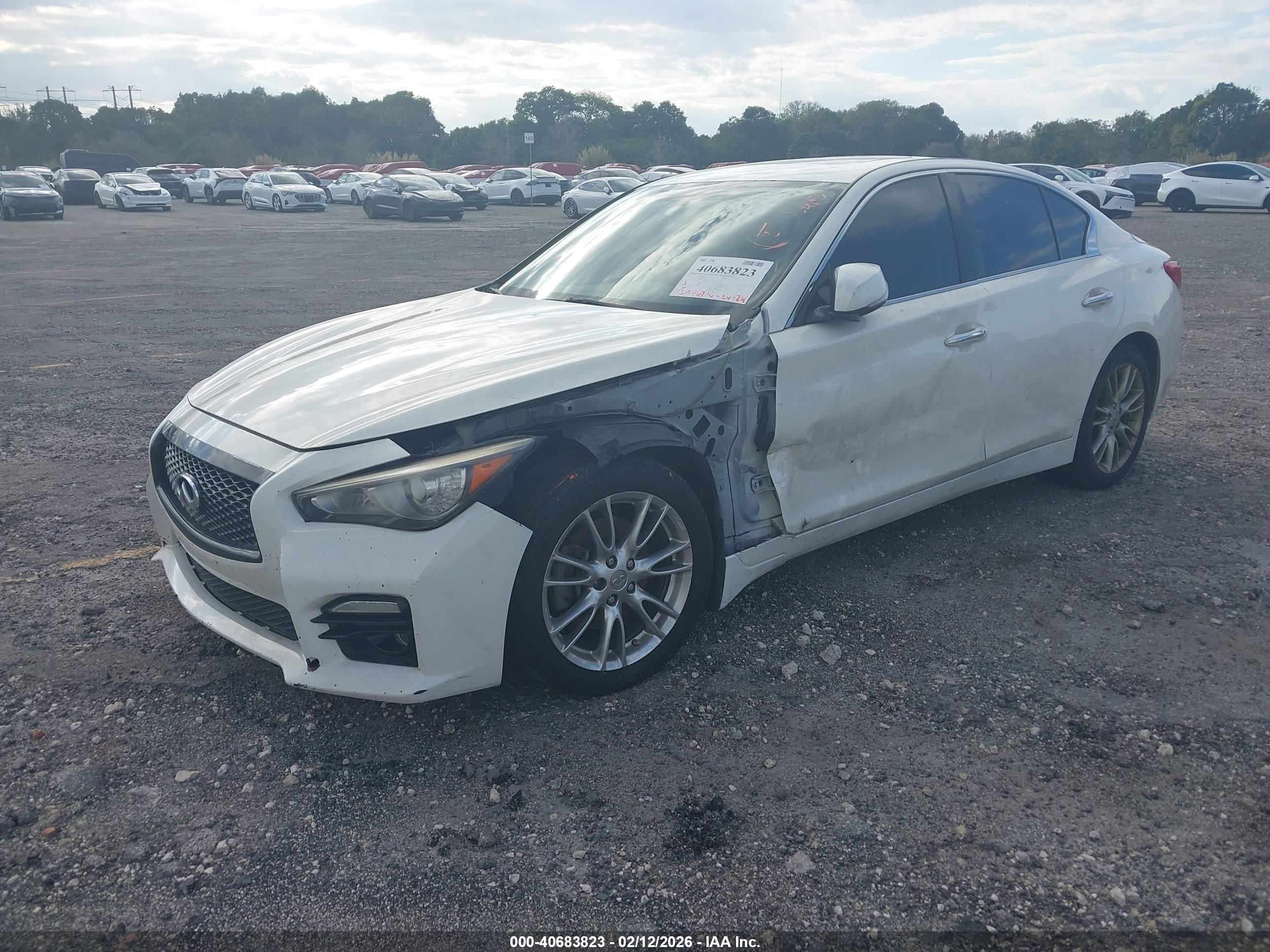 INFINITI Q50 image 2