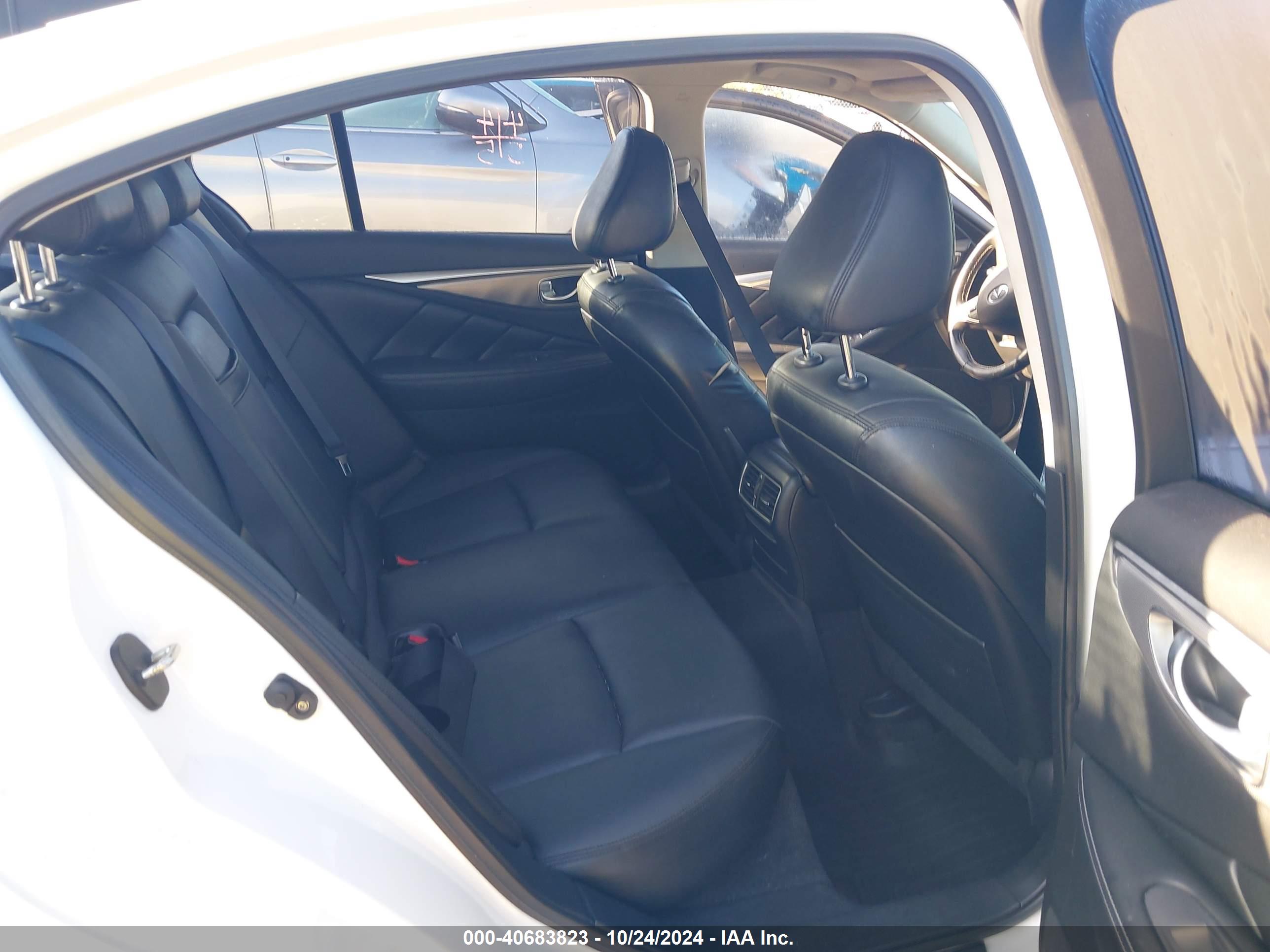INFINITI Q50 image 8