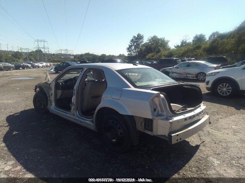 CHRYSLER 300 image 3