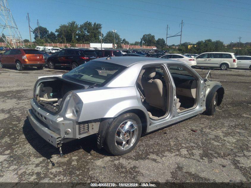 CHRYSLER 300 image 4