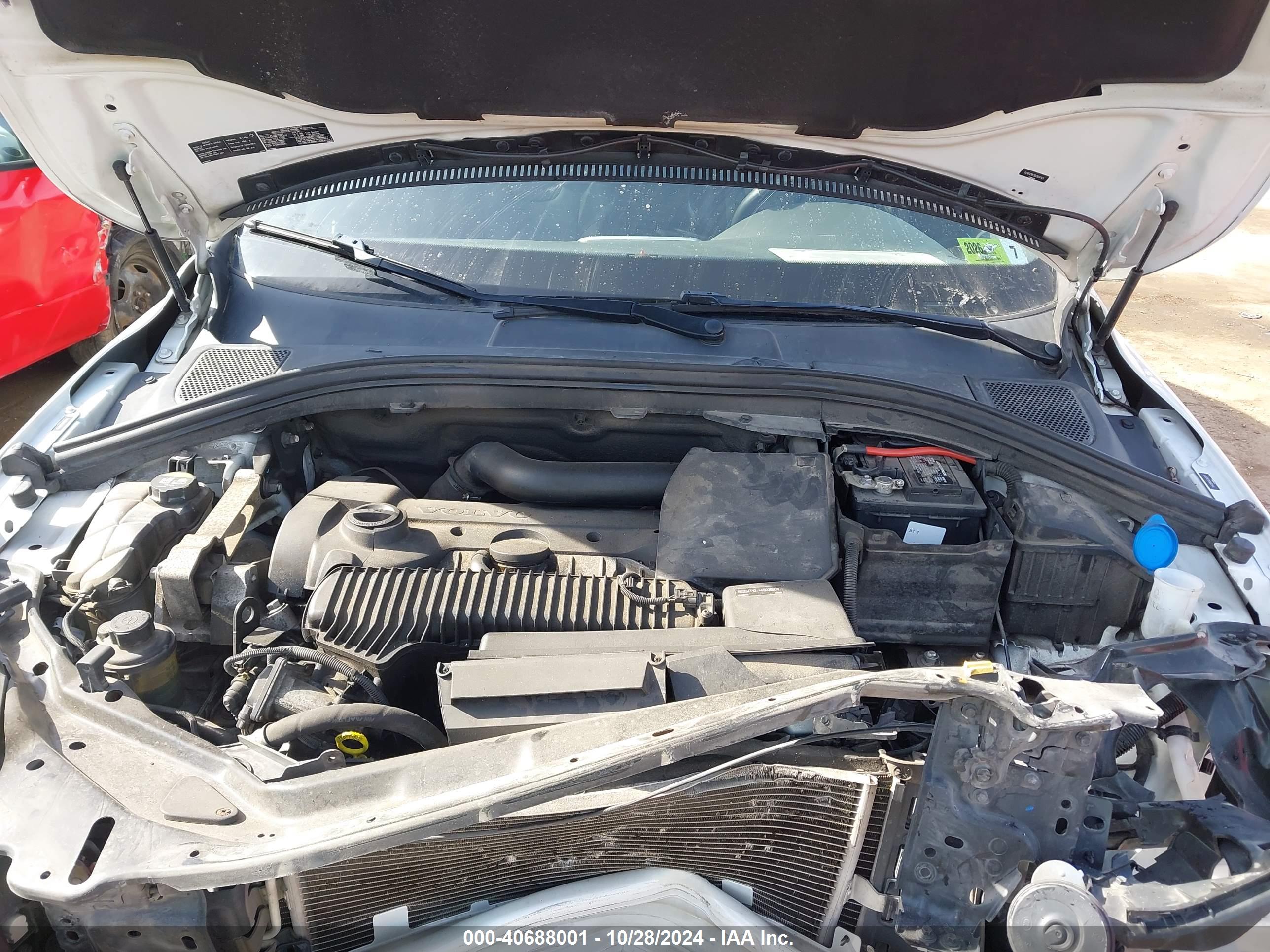 VOLVO XC60 image 10
