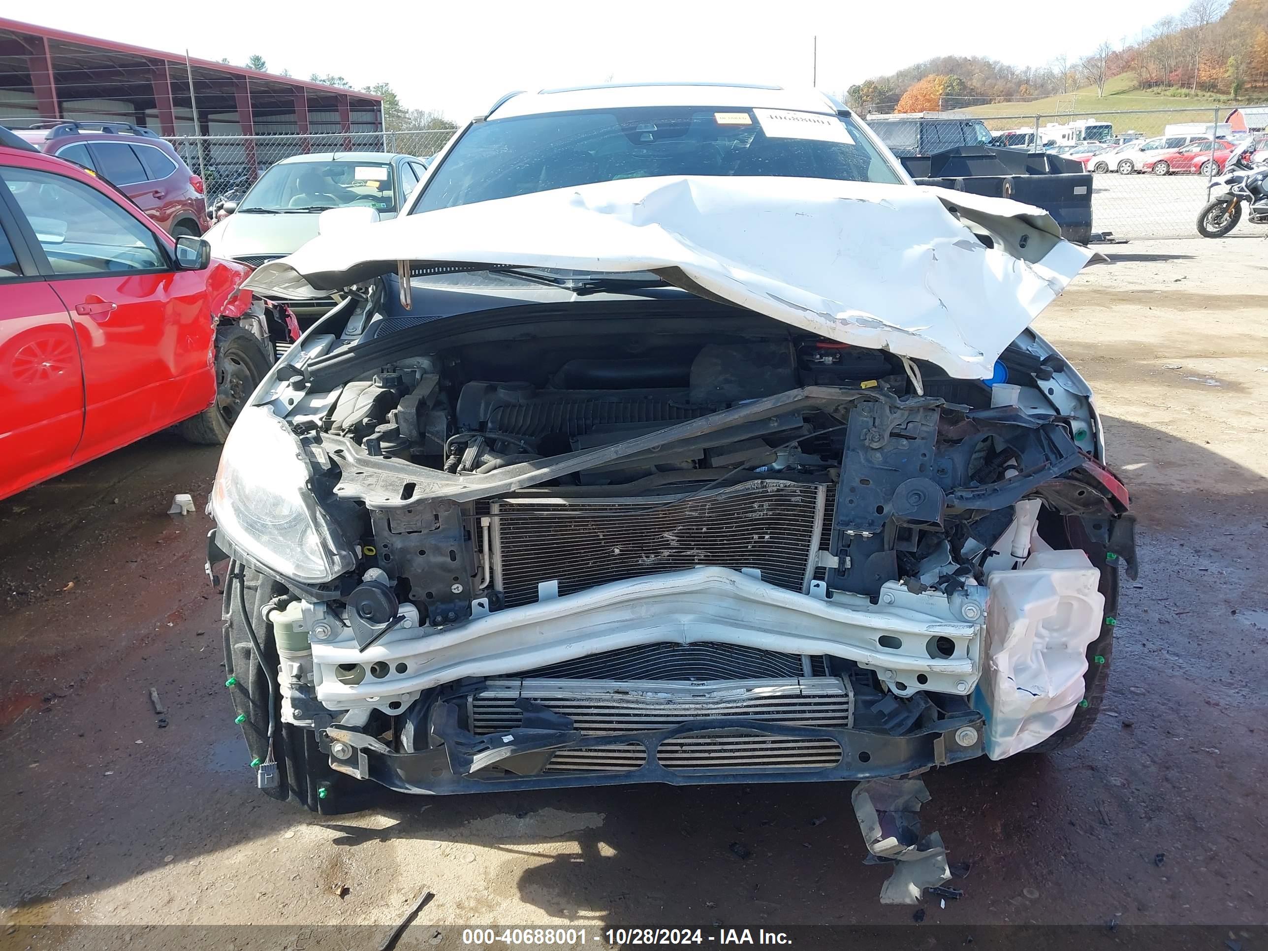 VOLVO XC60 image 6