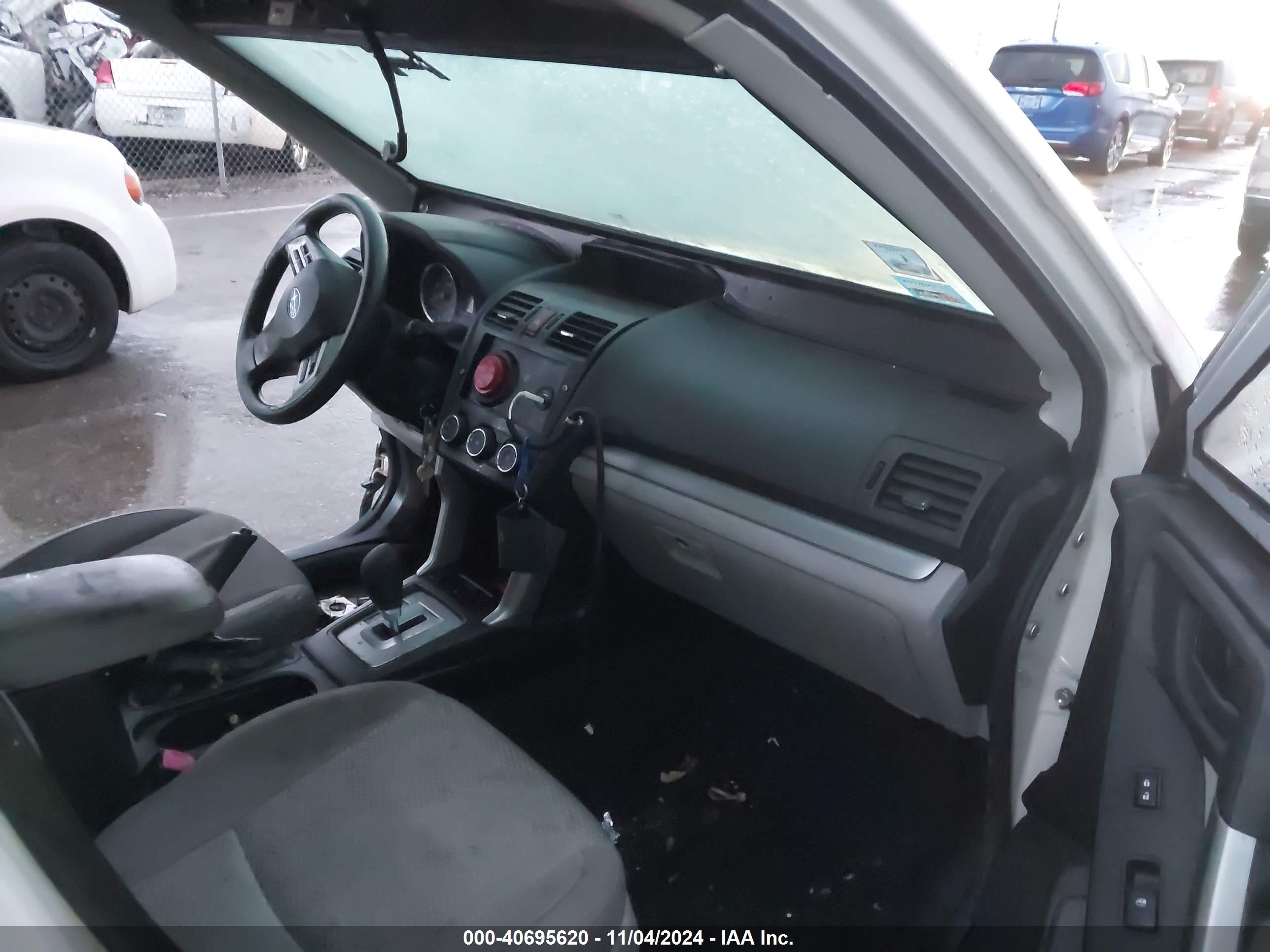 SUBARU FORESTER image 5