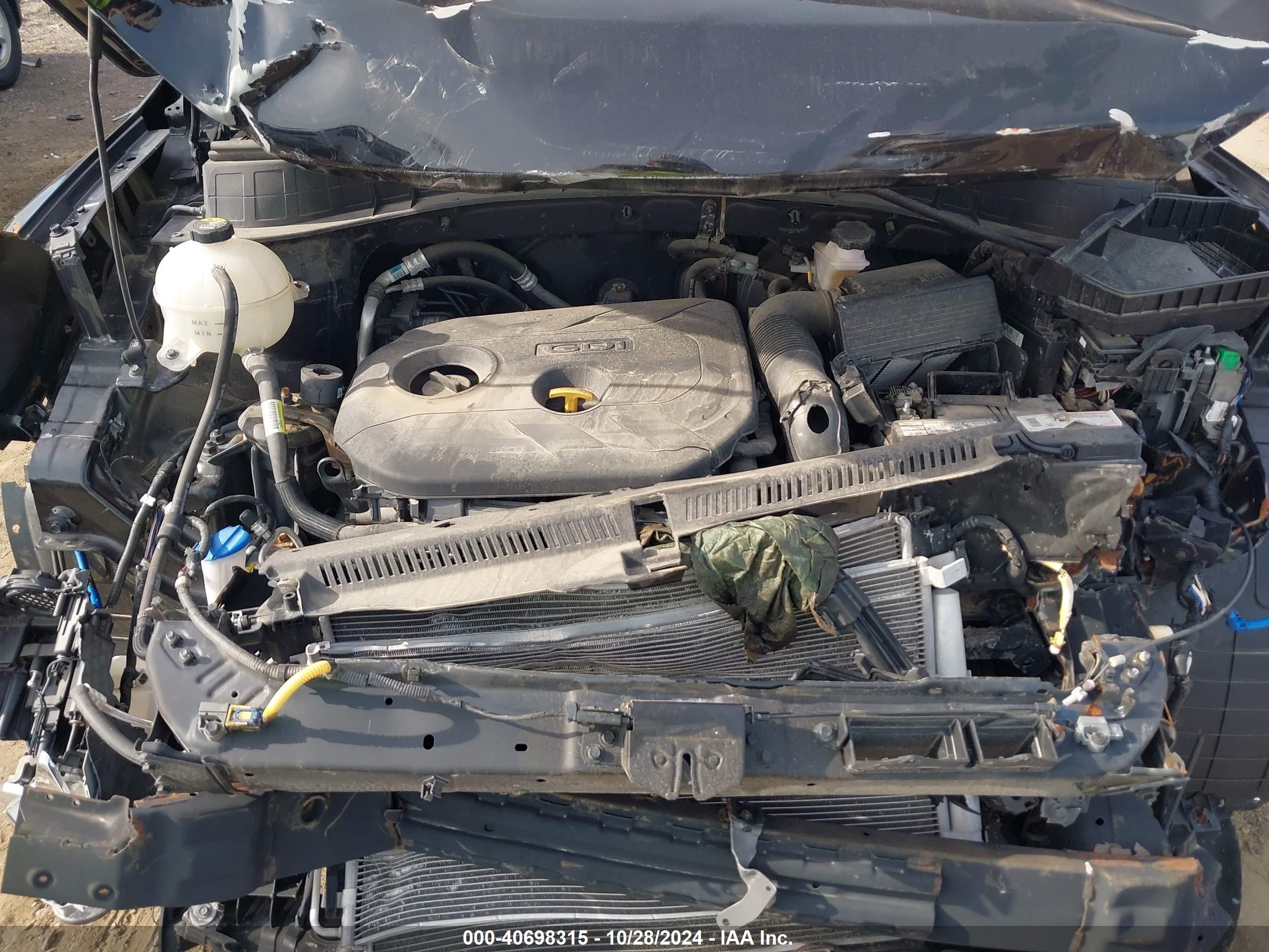 HYUNDAI TUCSON image 10