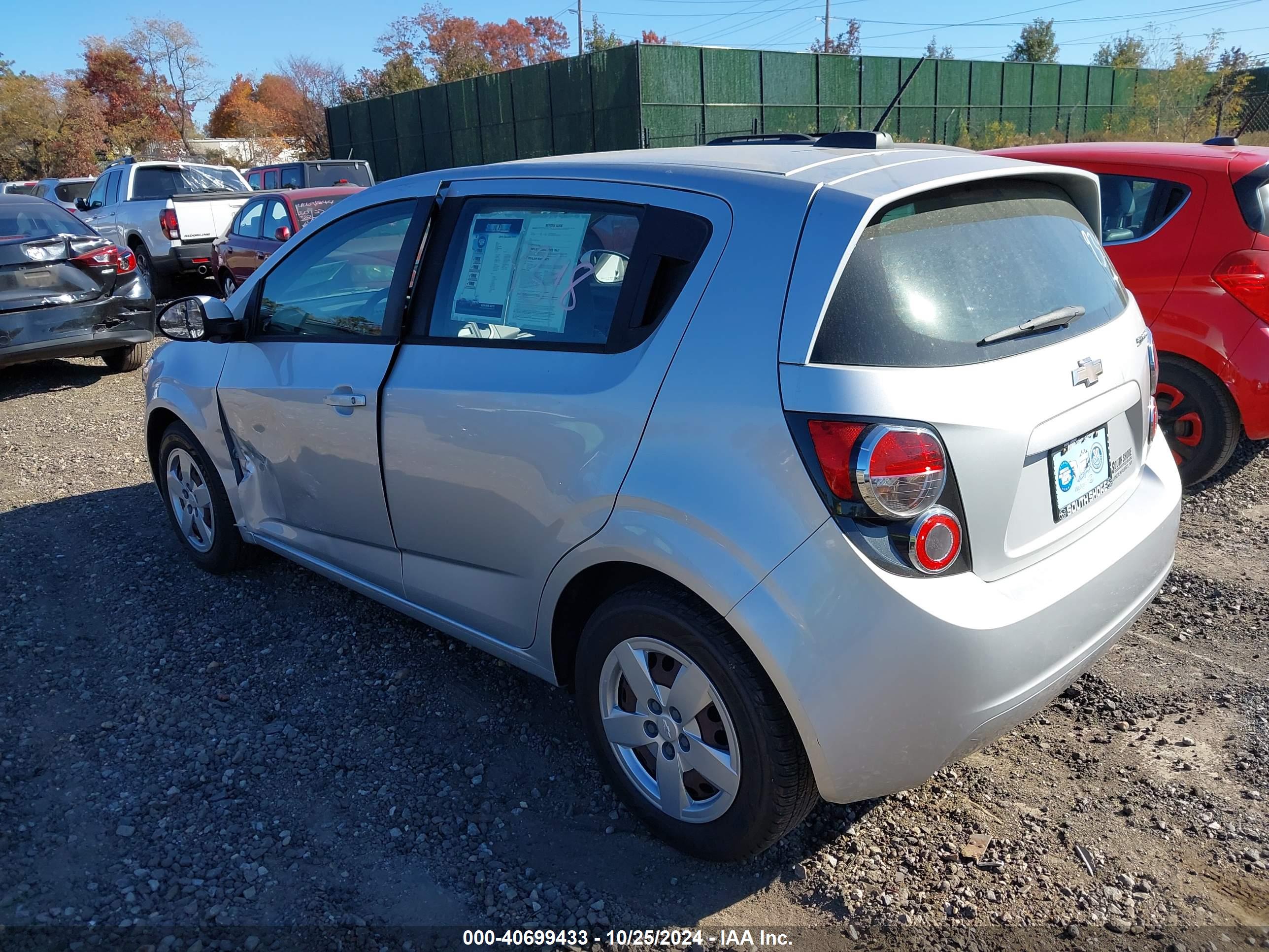 CHEVROLET SONIC image 3