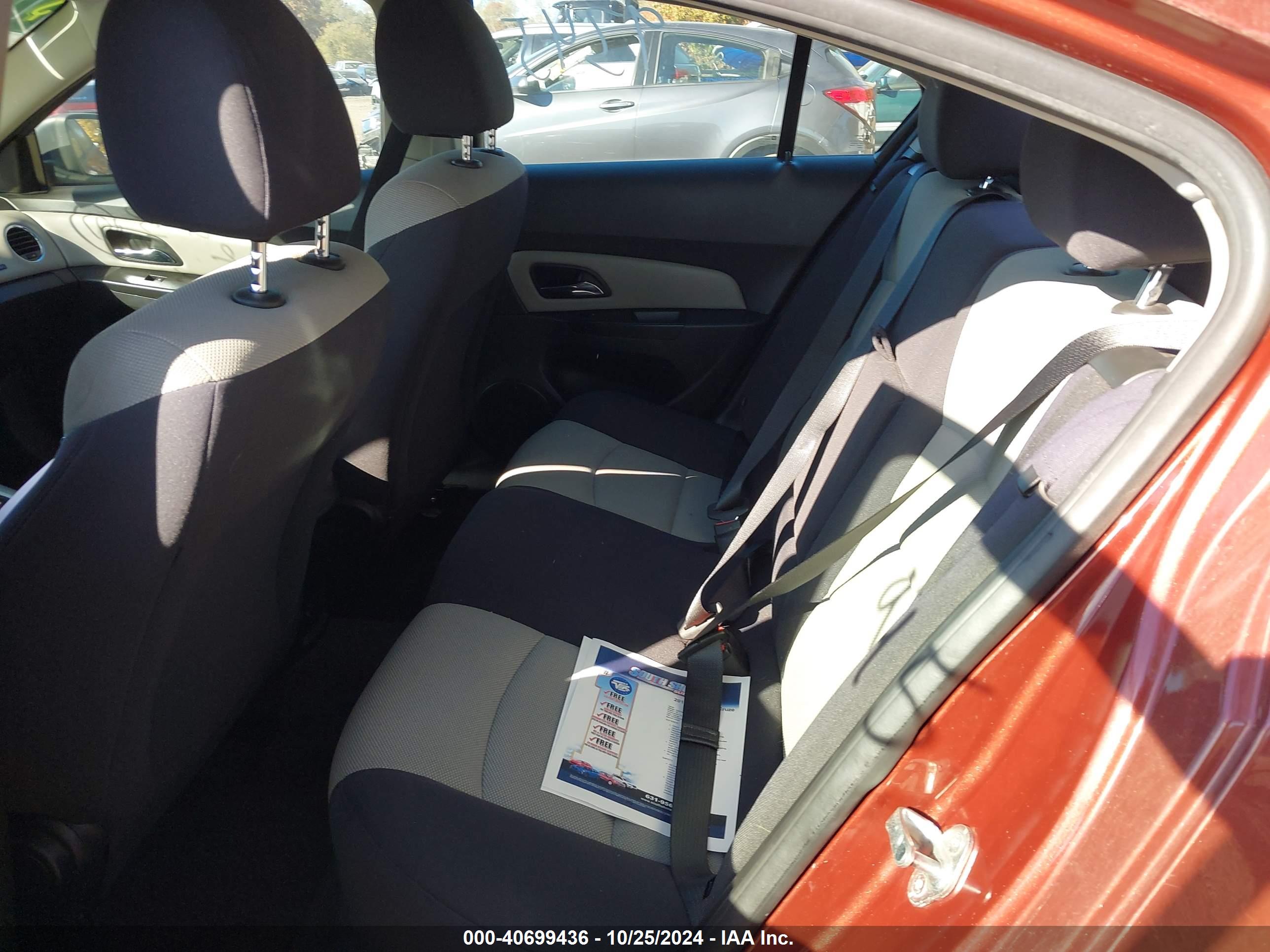 CHEVROLET CRUZE image 8
