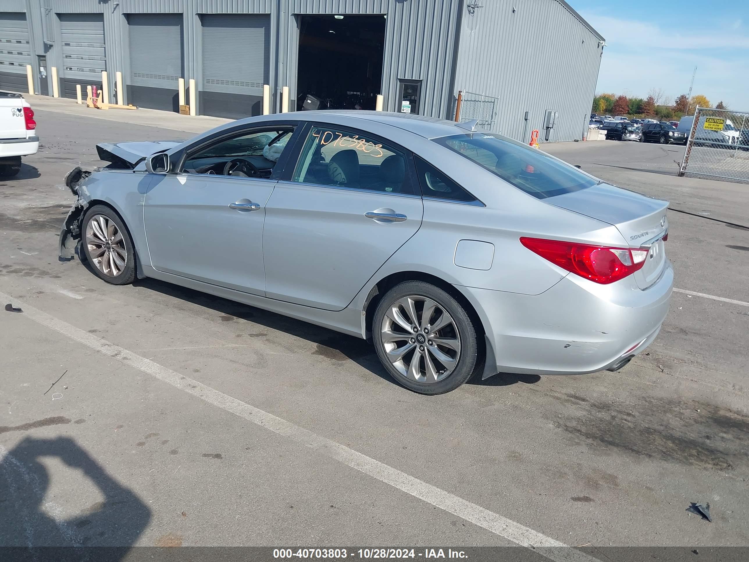HYUNDAI SONATA image 3
