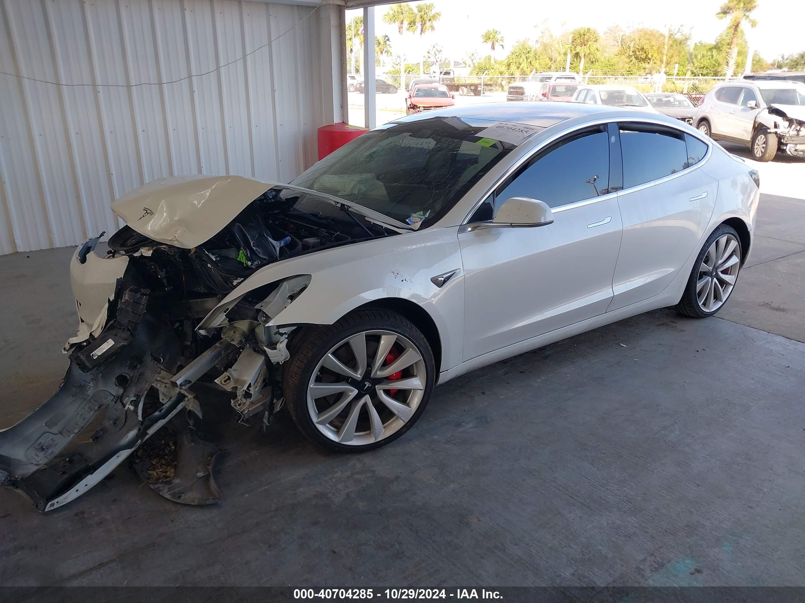 TESLA MODEL image 2