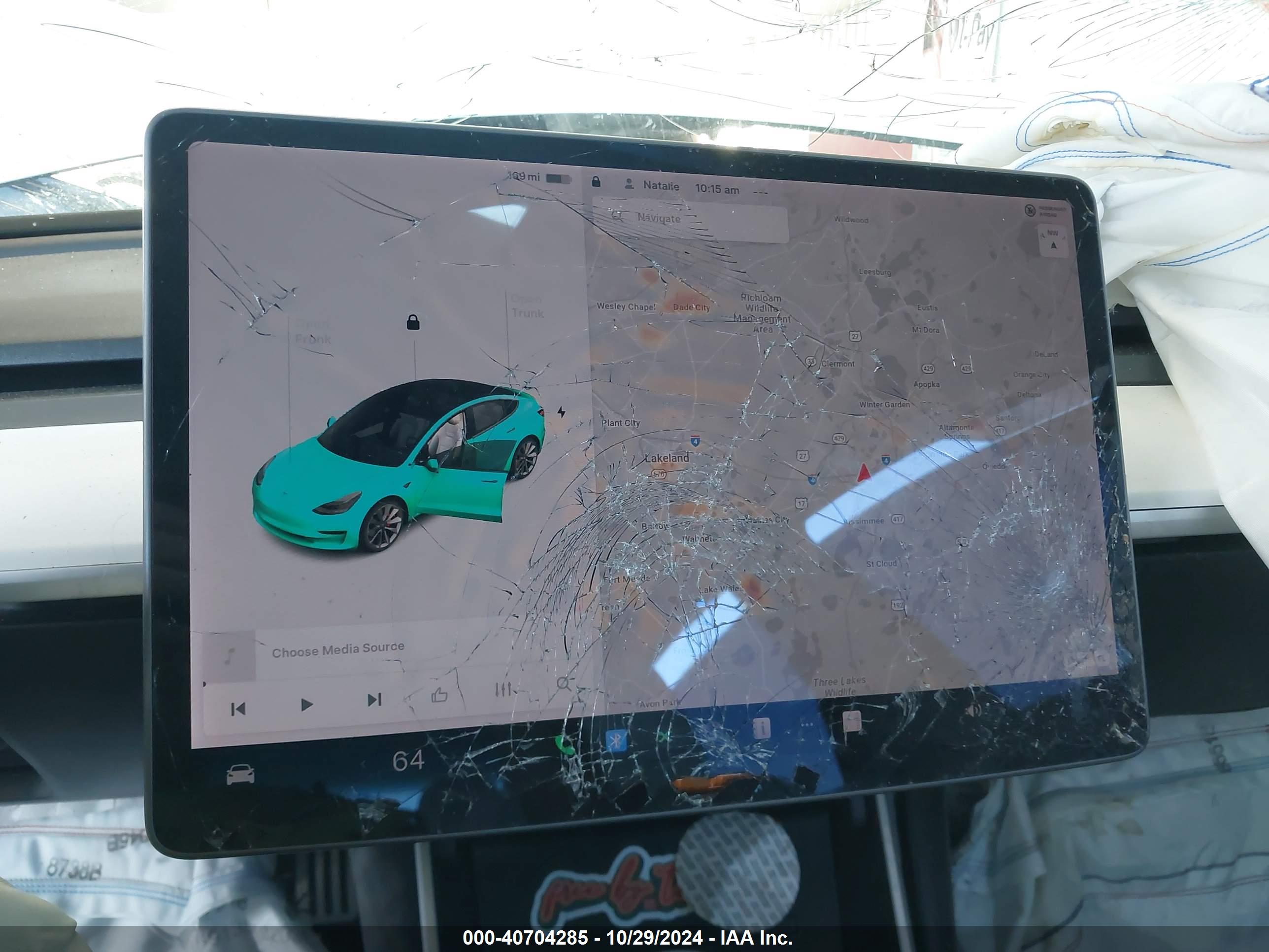 TESLA MODEL image 7