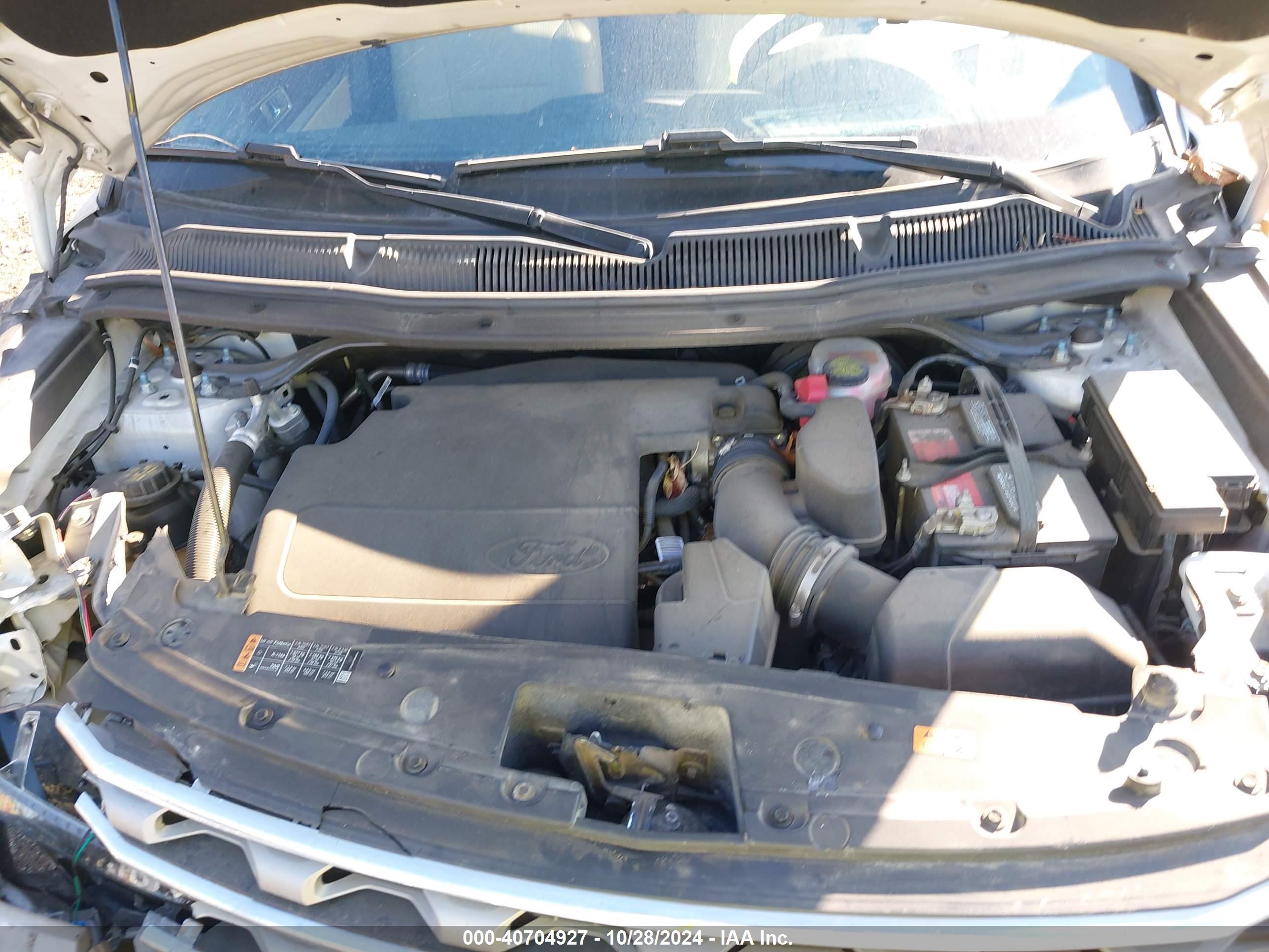 FORD EXPLORER image 10