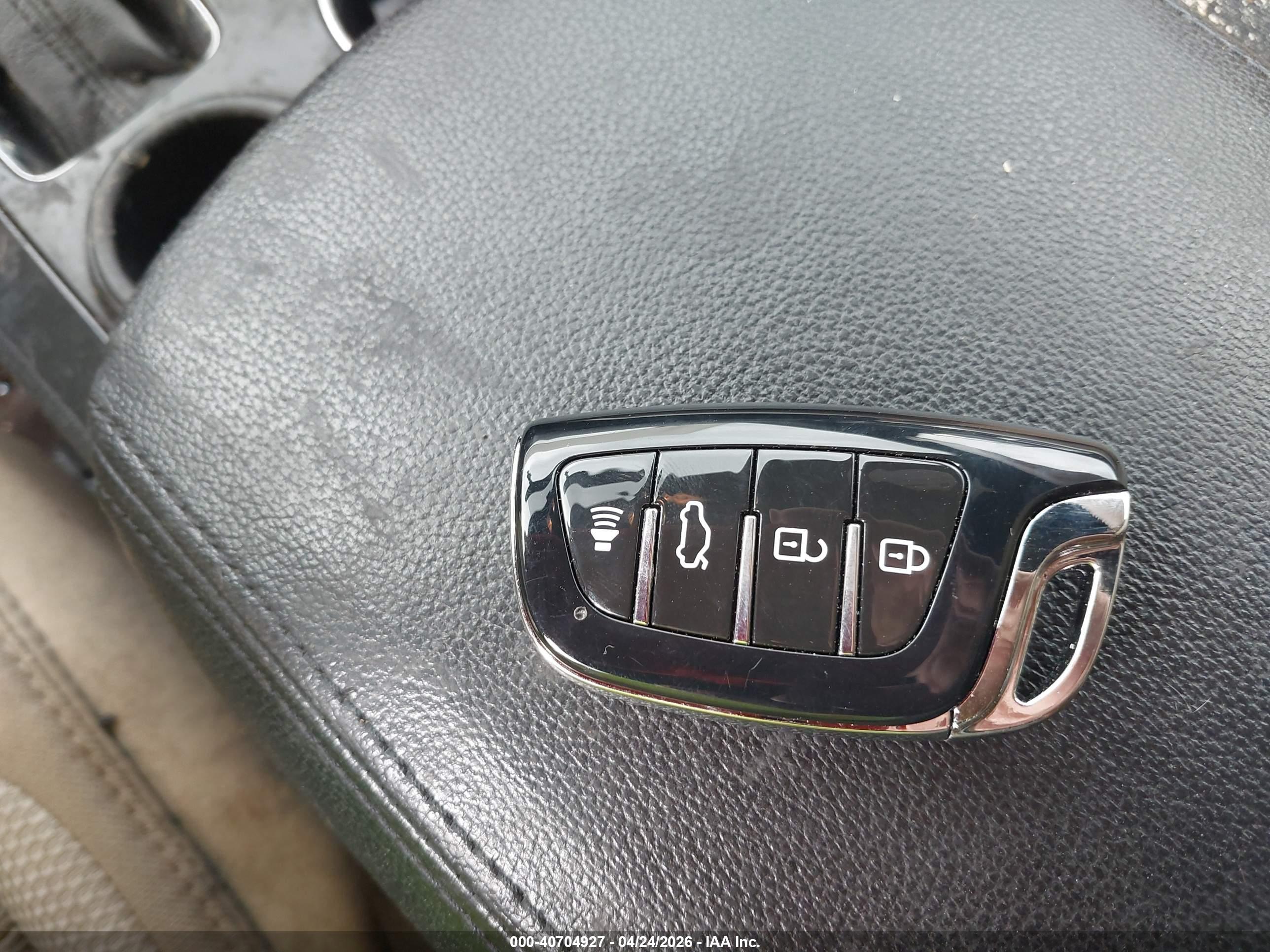 FORD EXPLORER image 11