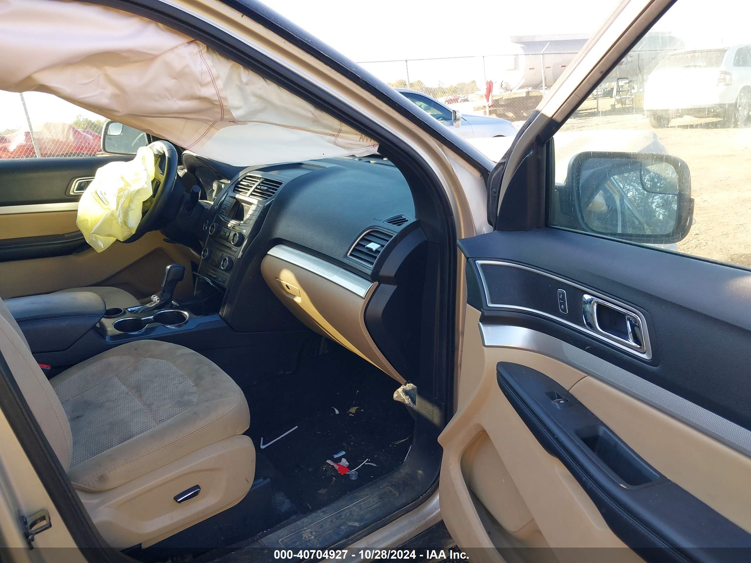 FORD EXPLORER image 5