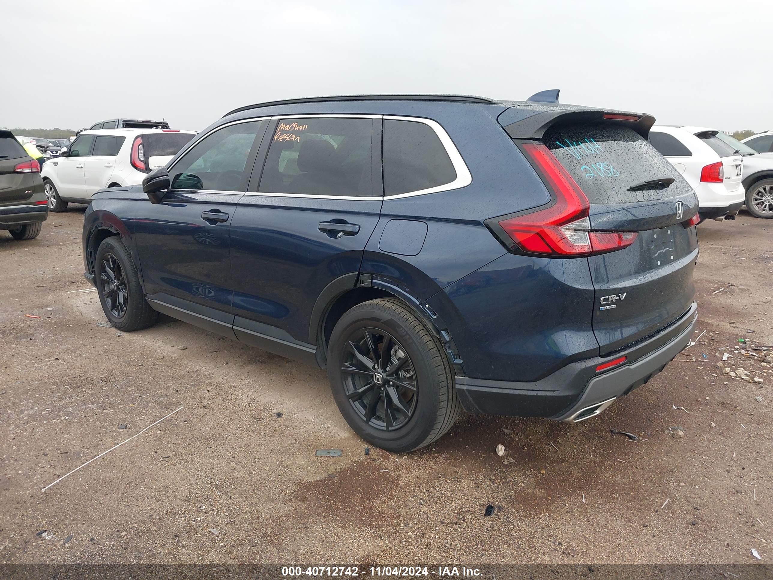 HONDA CR-V image 3