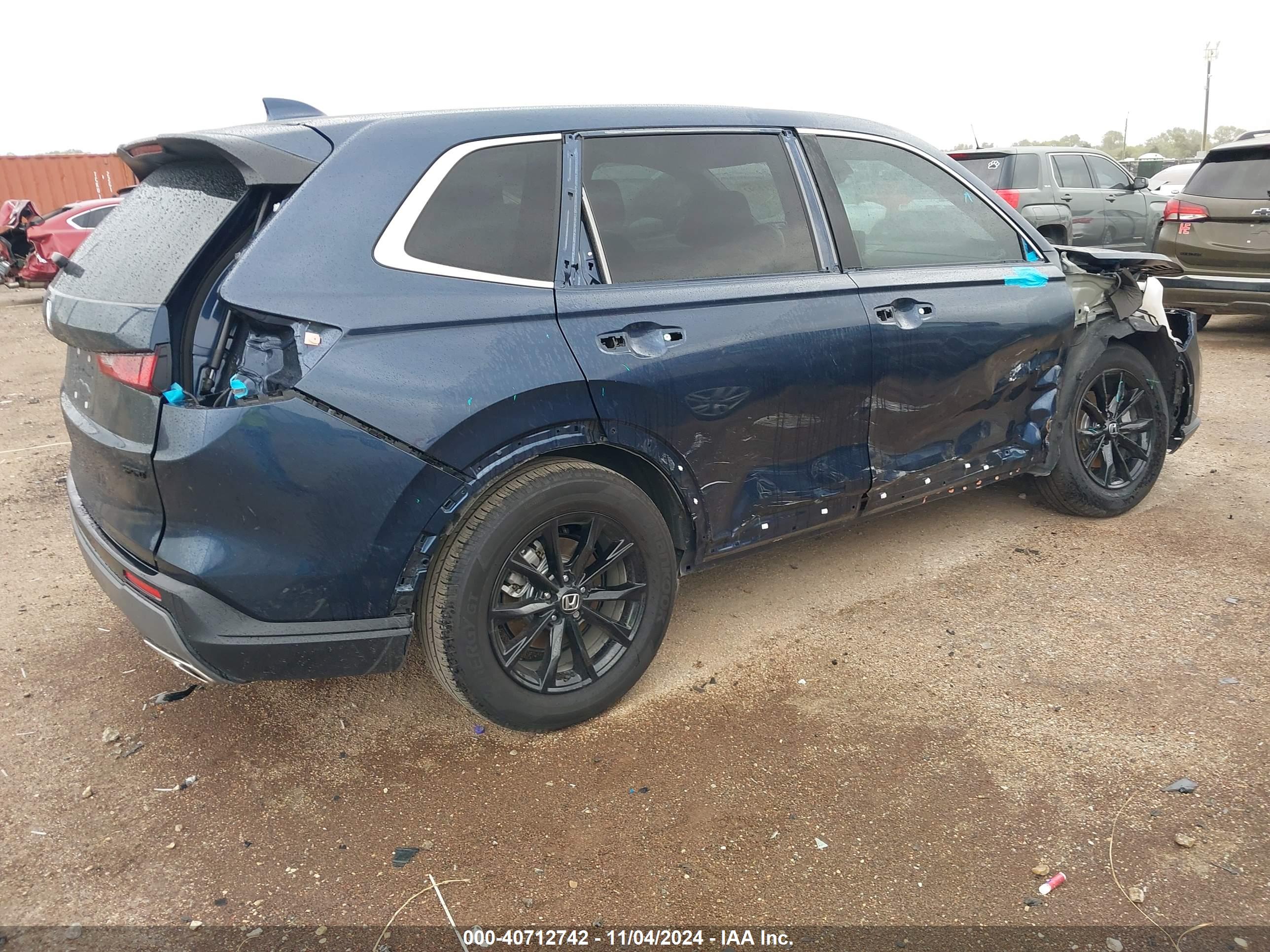 HONDA CR-V image 4