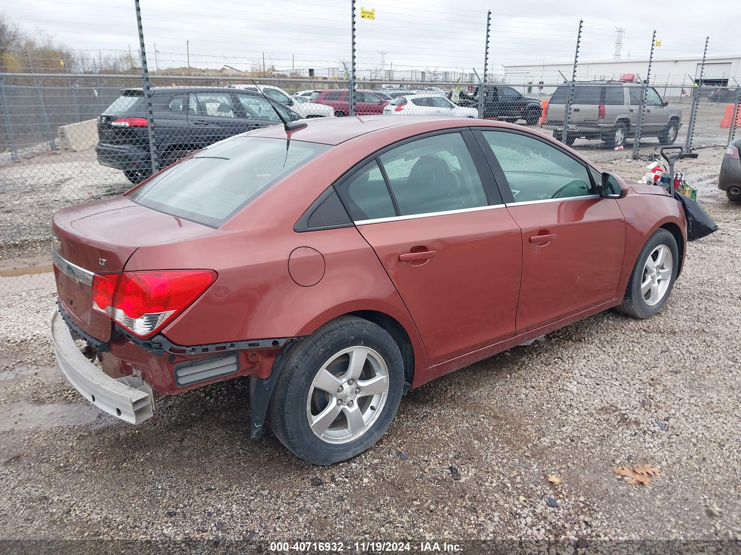 CHEVROLET CRUZE image 4