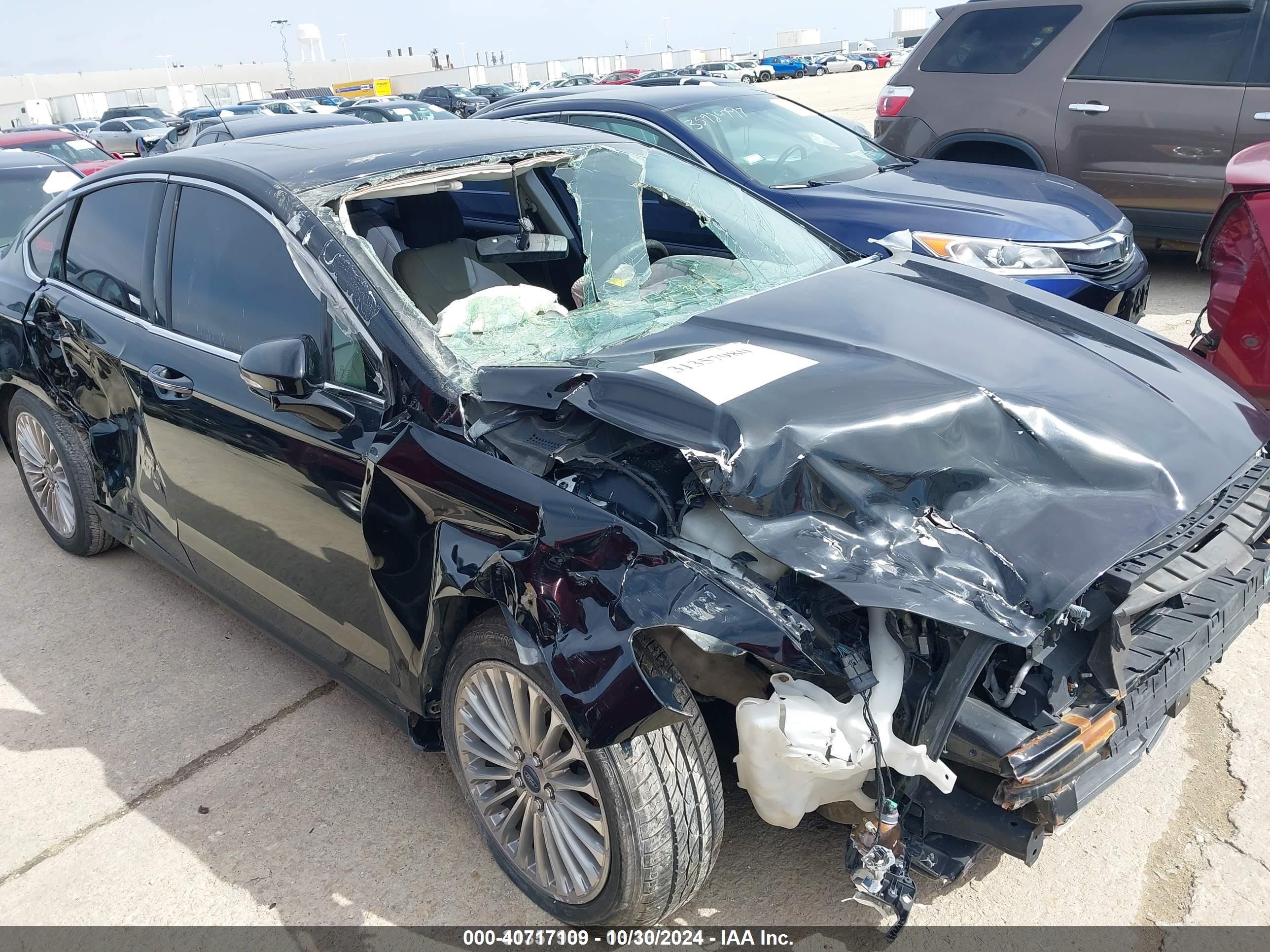 FORD FUSION image 6