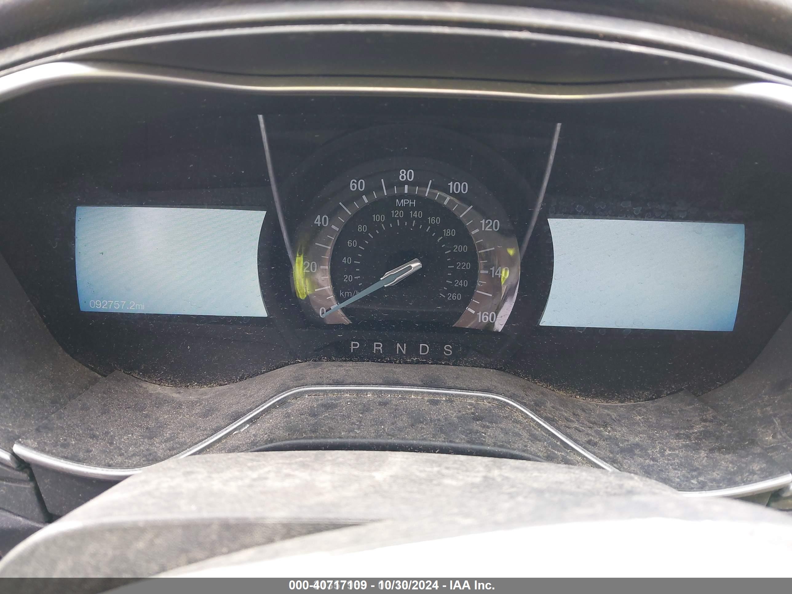 FORD FUSION image 7