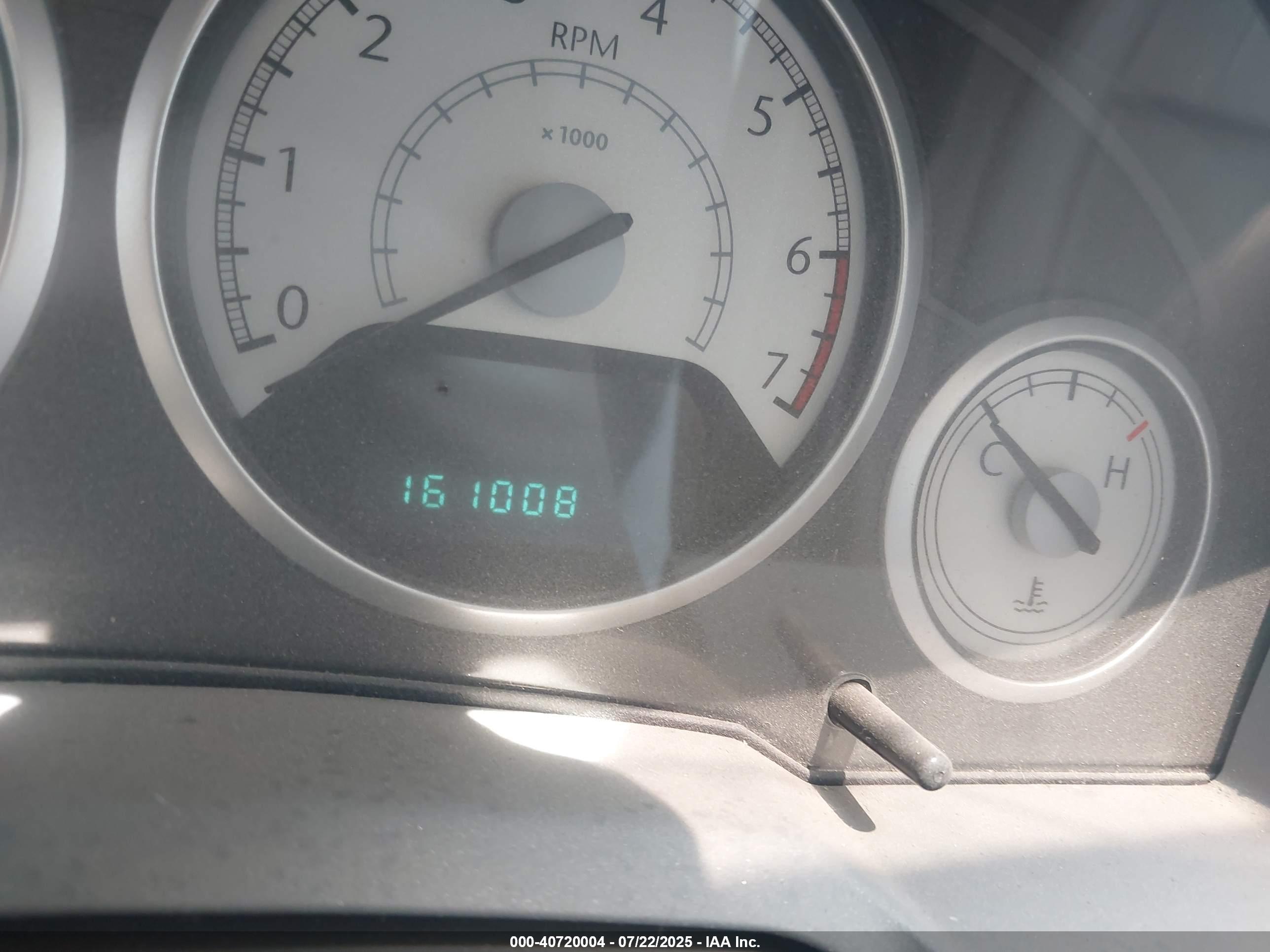 CHRYSLER TOWN image 7