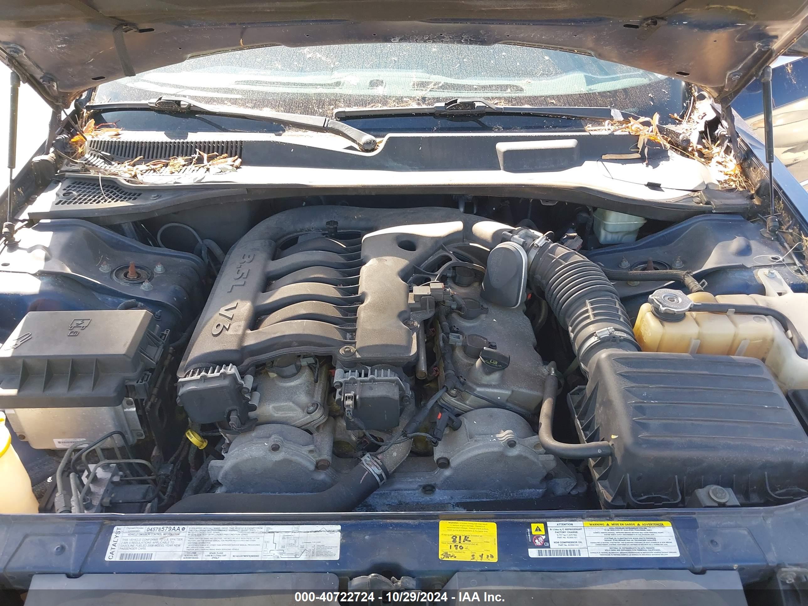 CHRYSLER 300 image 10