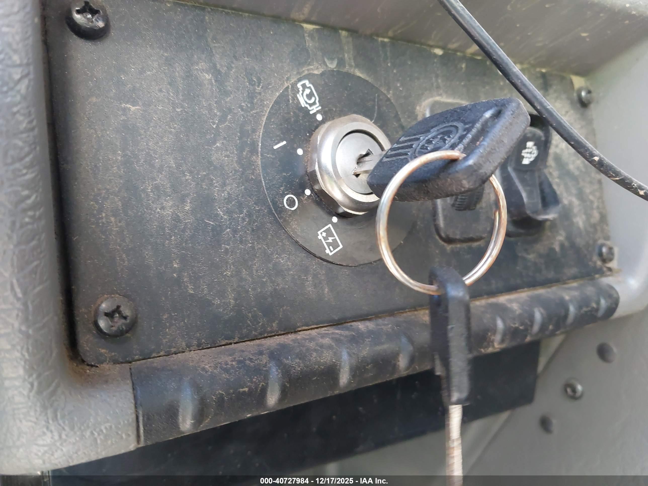 KENWORTH T3 image 11