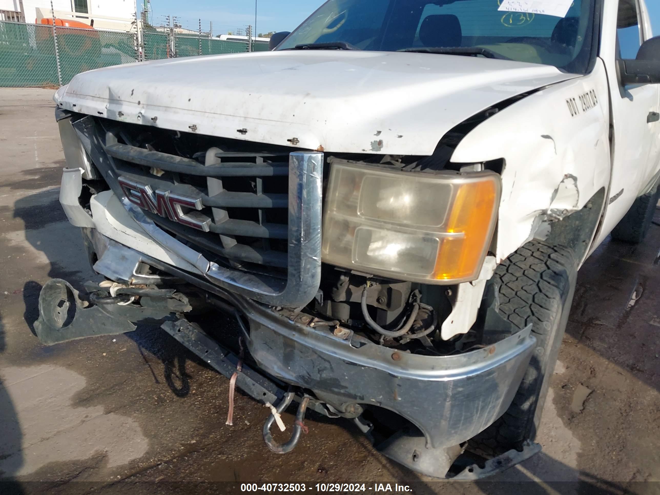 GMC SIERRA image 6