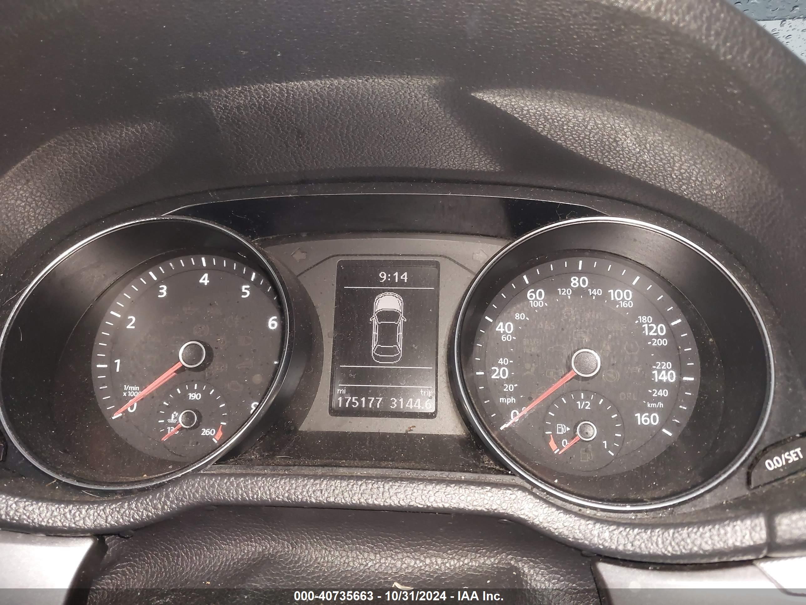 VOLKSWAGEN PASSAT image 7