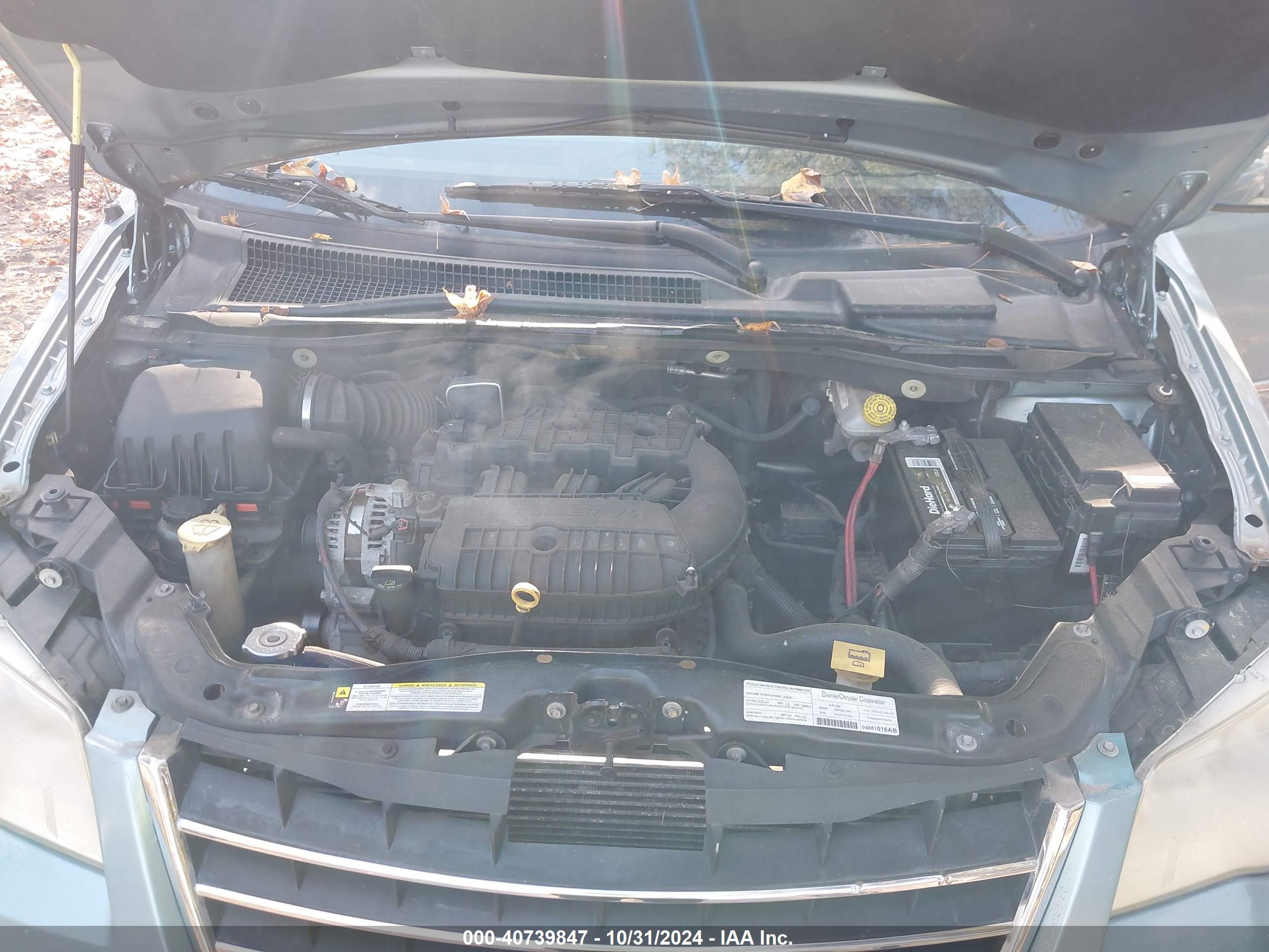 CHRYSLER TOWN image 10
